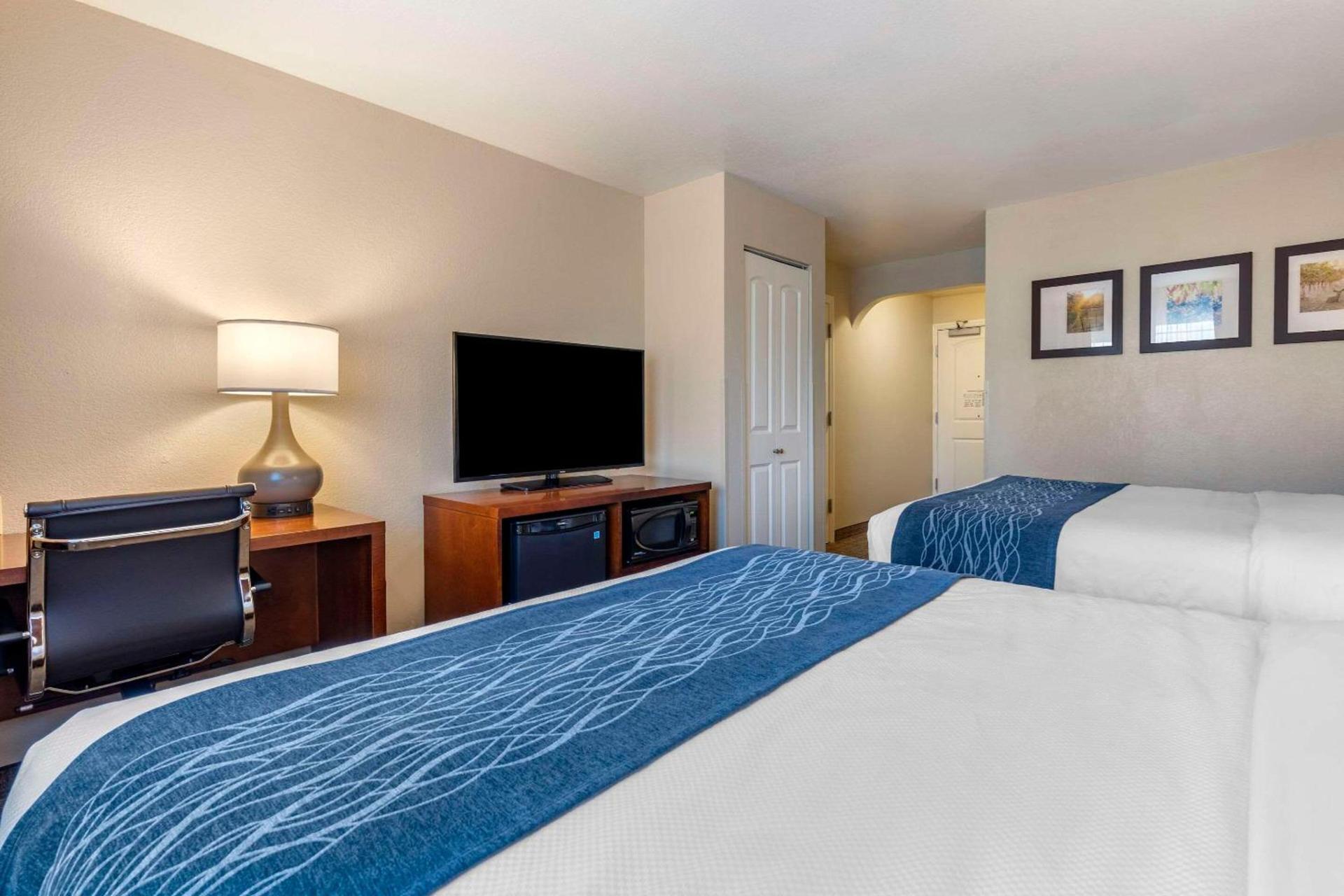 Comfort Inn & Suites Ukiah Mendocino County photo 14