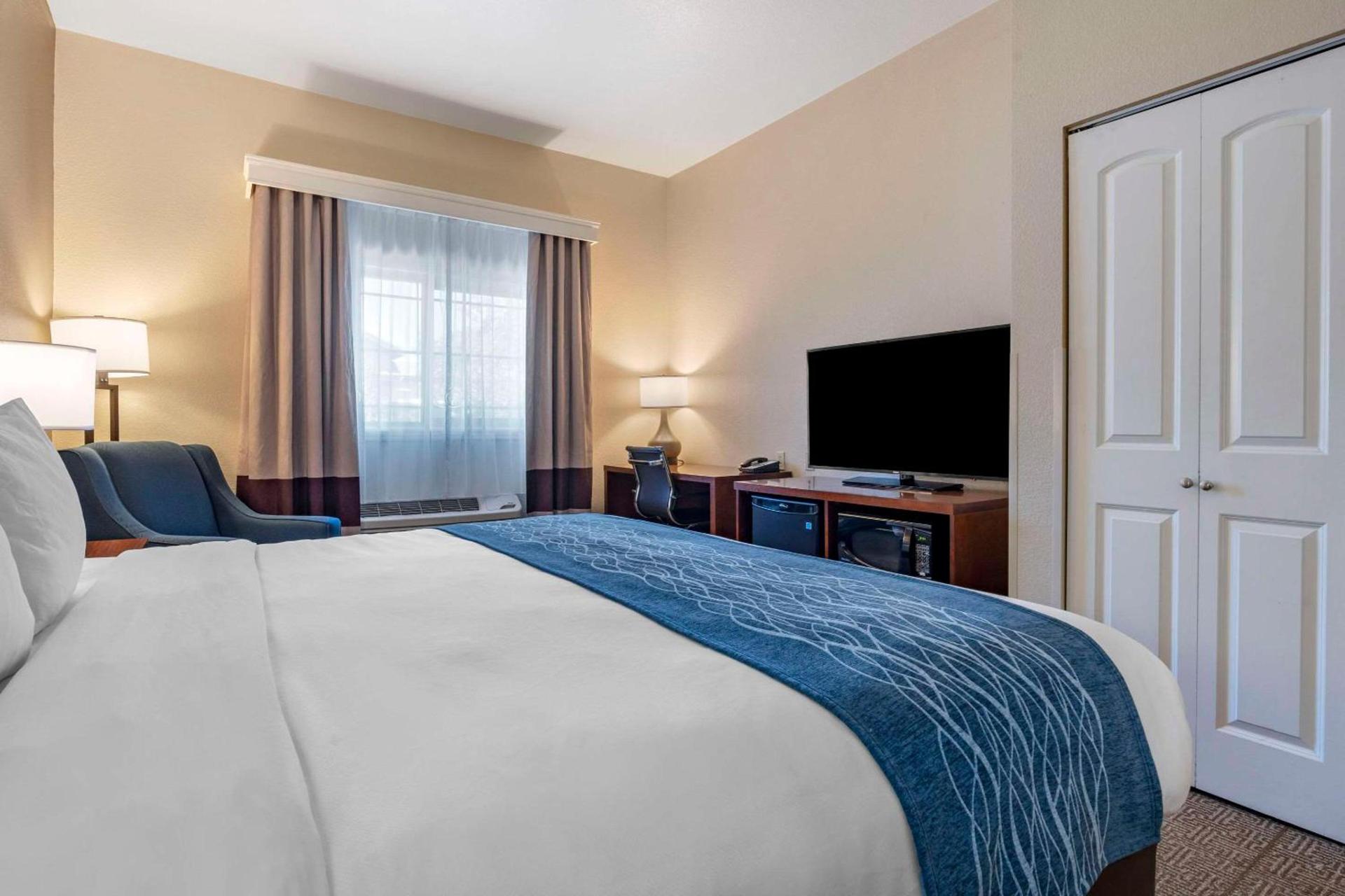 Comfort Inn & Suites Ukiah Mendocino County photo 17