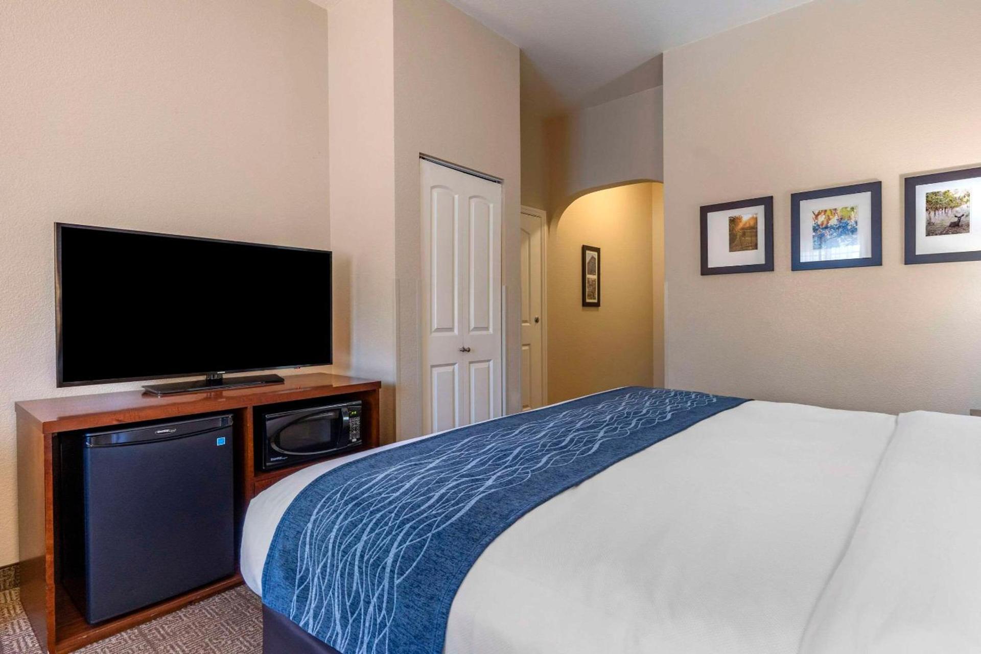 Comfort Inn & Suites Ukiah Mendocino County photo 18