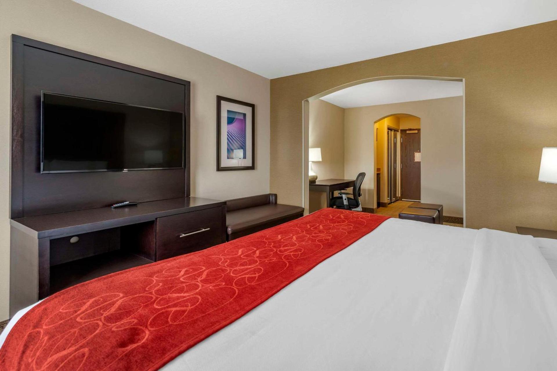 Comfort Suites Highlands Ranch Denver Tech Center Area photo 6