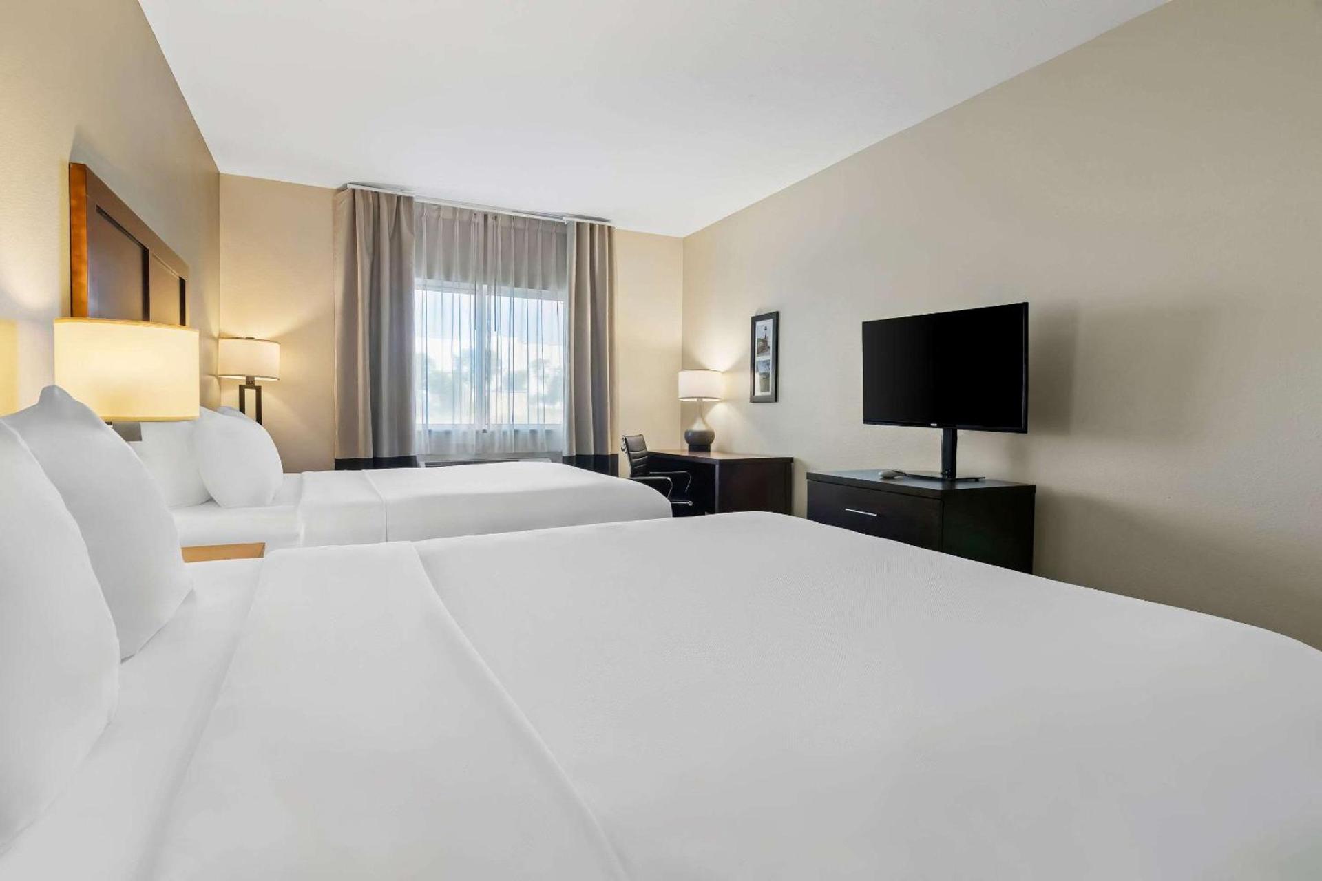 Comfort Inn Hebron-Lowell Area photo 29
