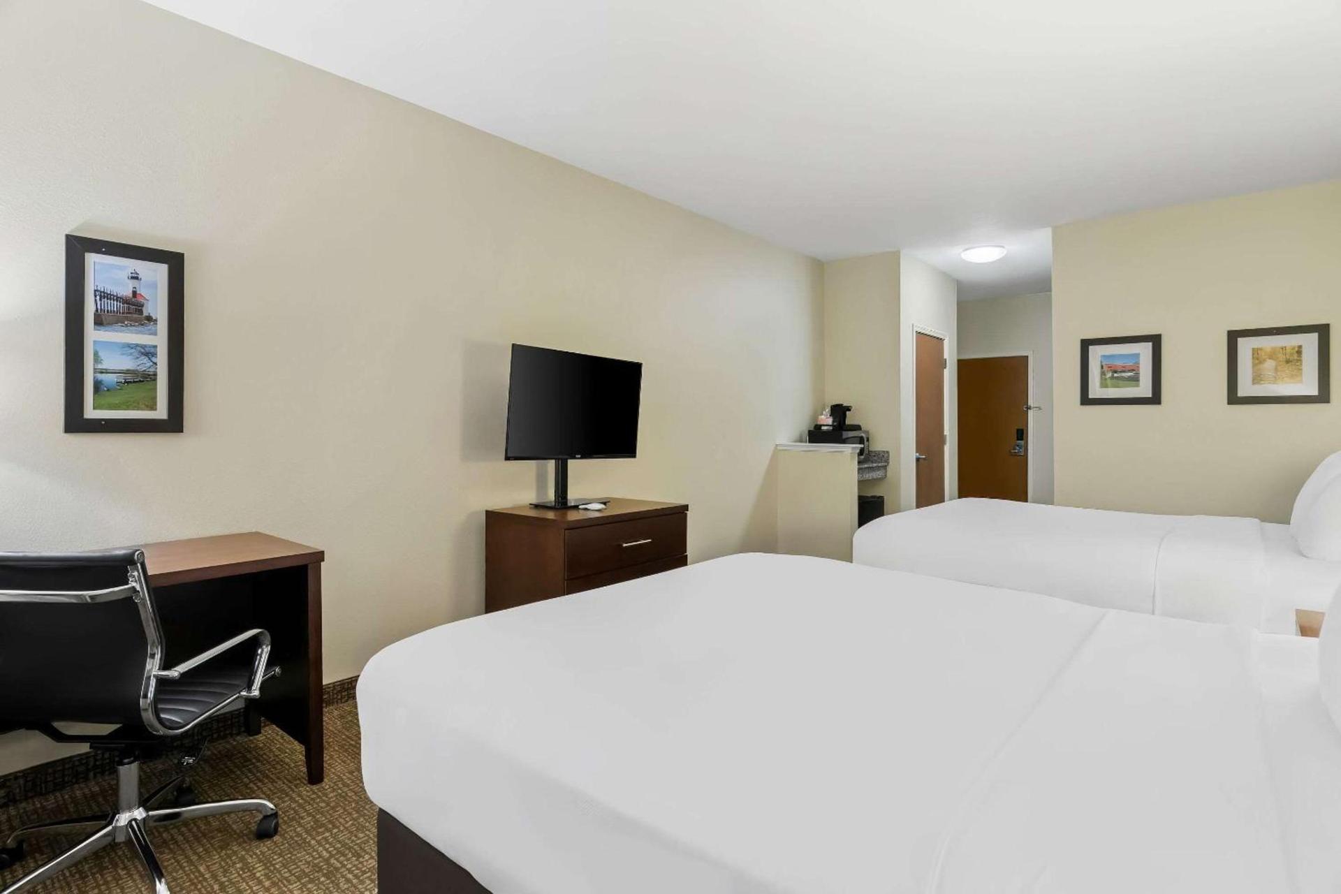 Comfort Inn Hebron-Lowell Area photo 30