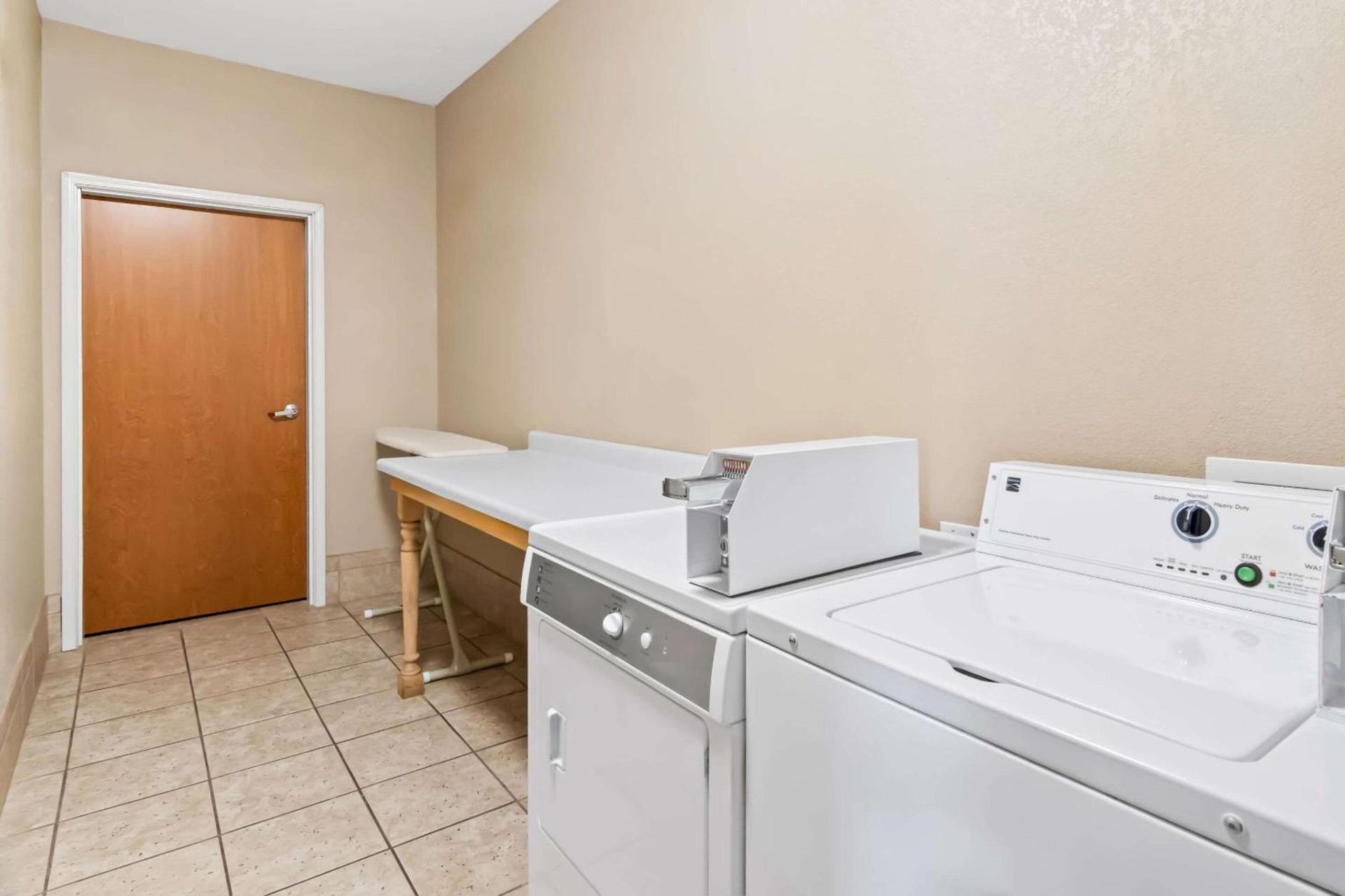 Comfort Inn Hebron-Lowell Area photo 40