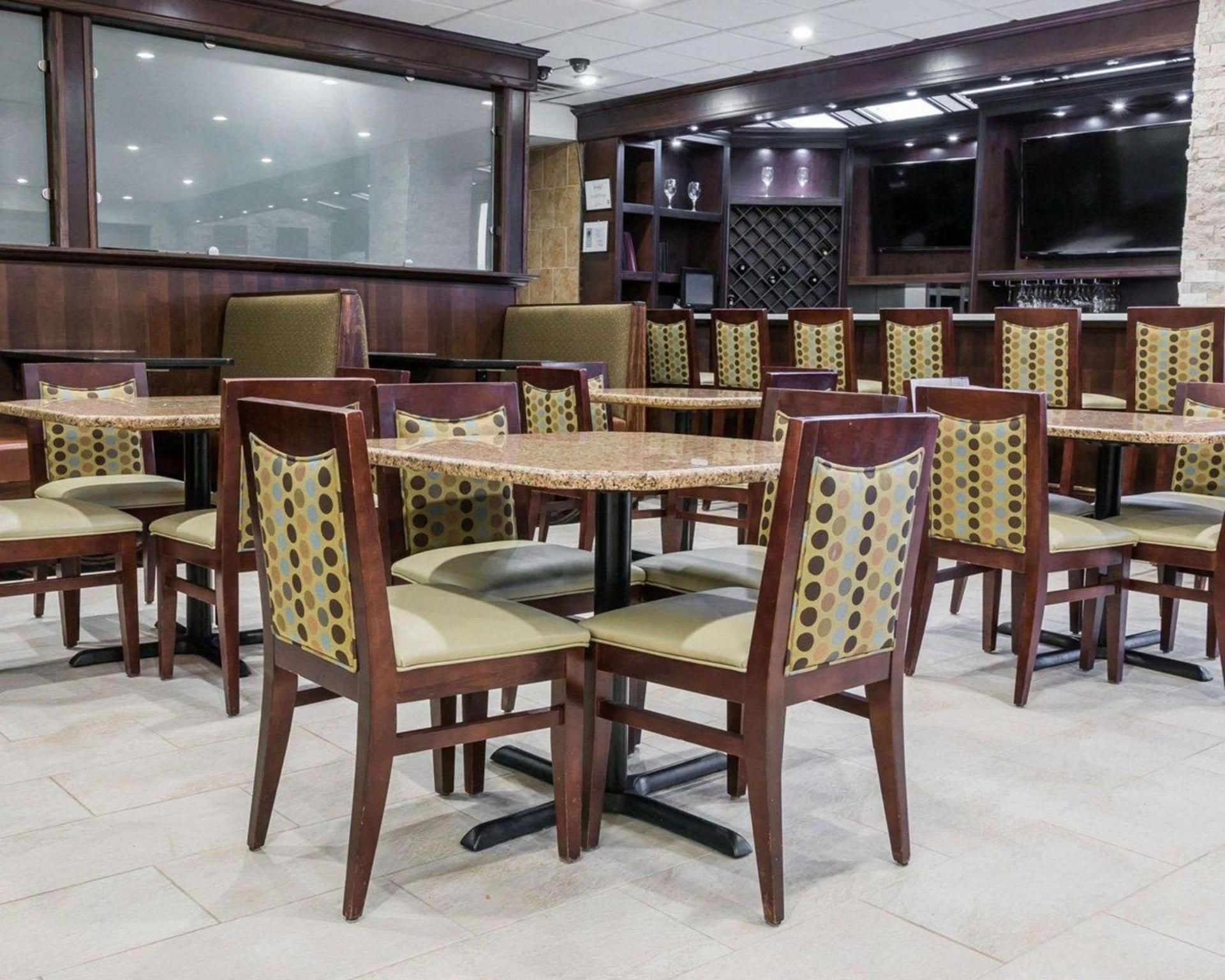 Comfort Inn Metro Airport photo 21