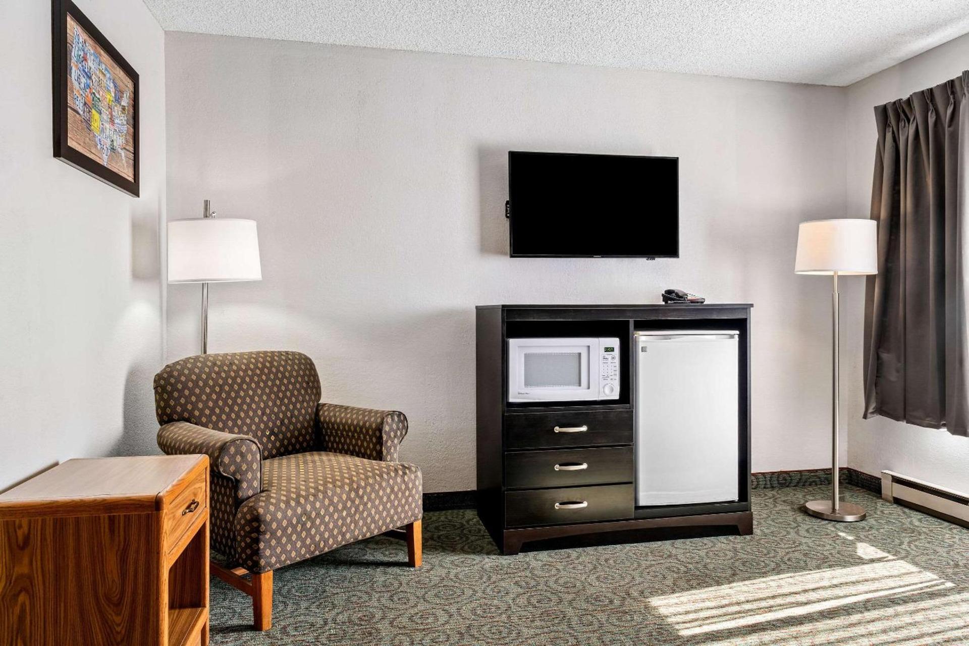 Econo Lodge Billings photo 17