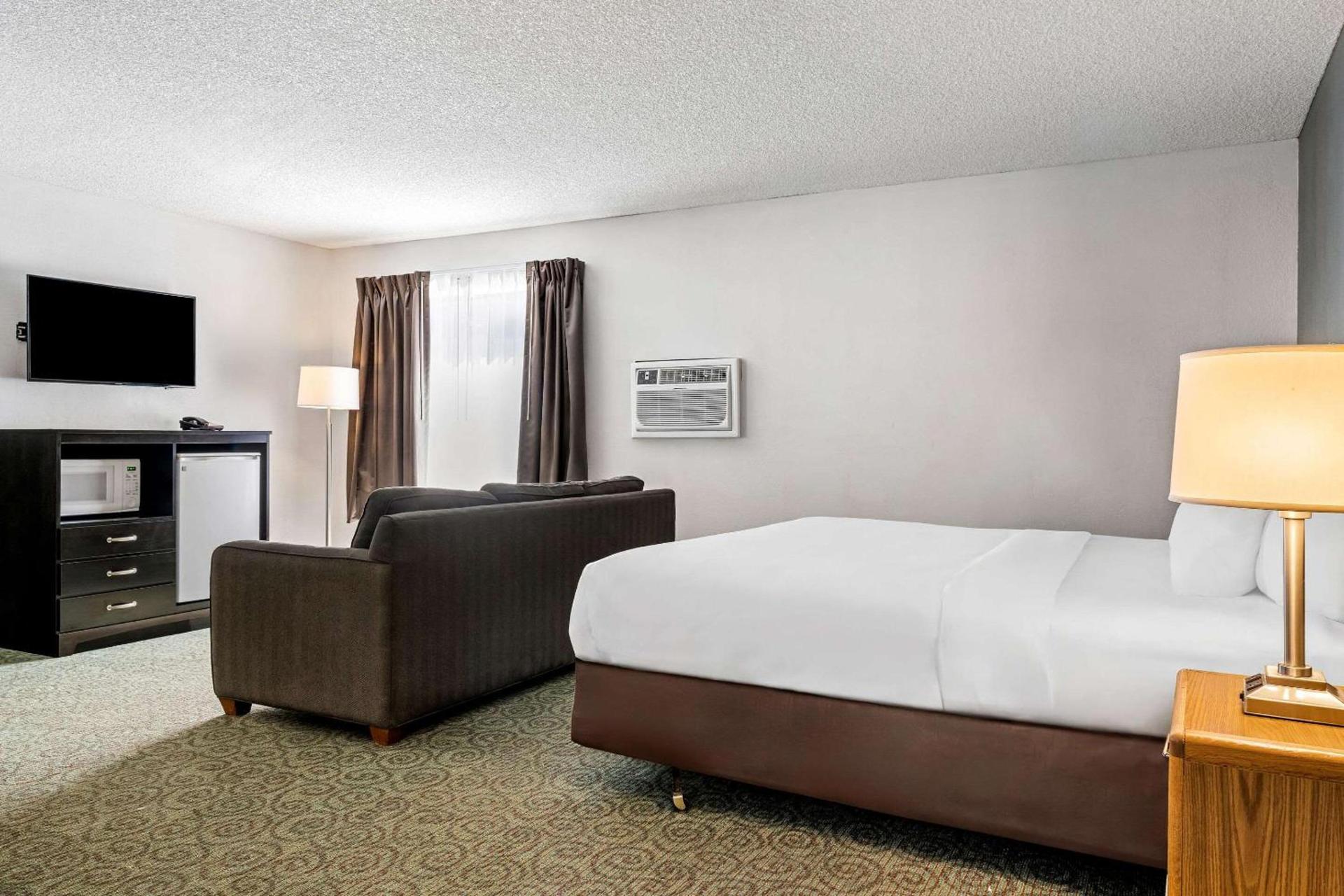 Econo Lodge Billings photo 15