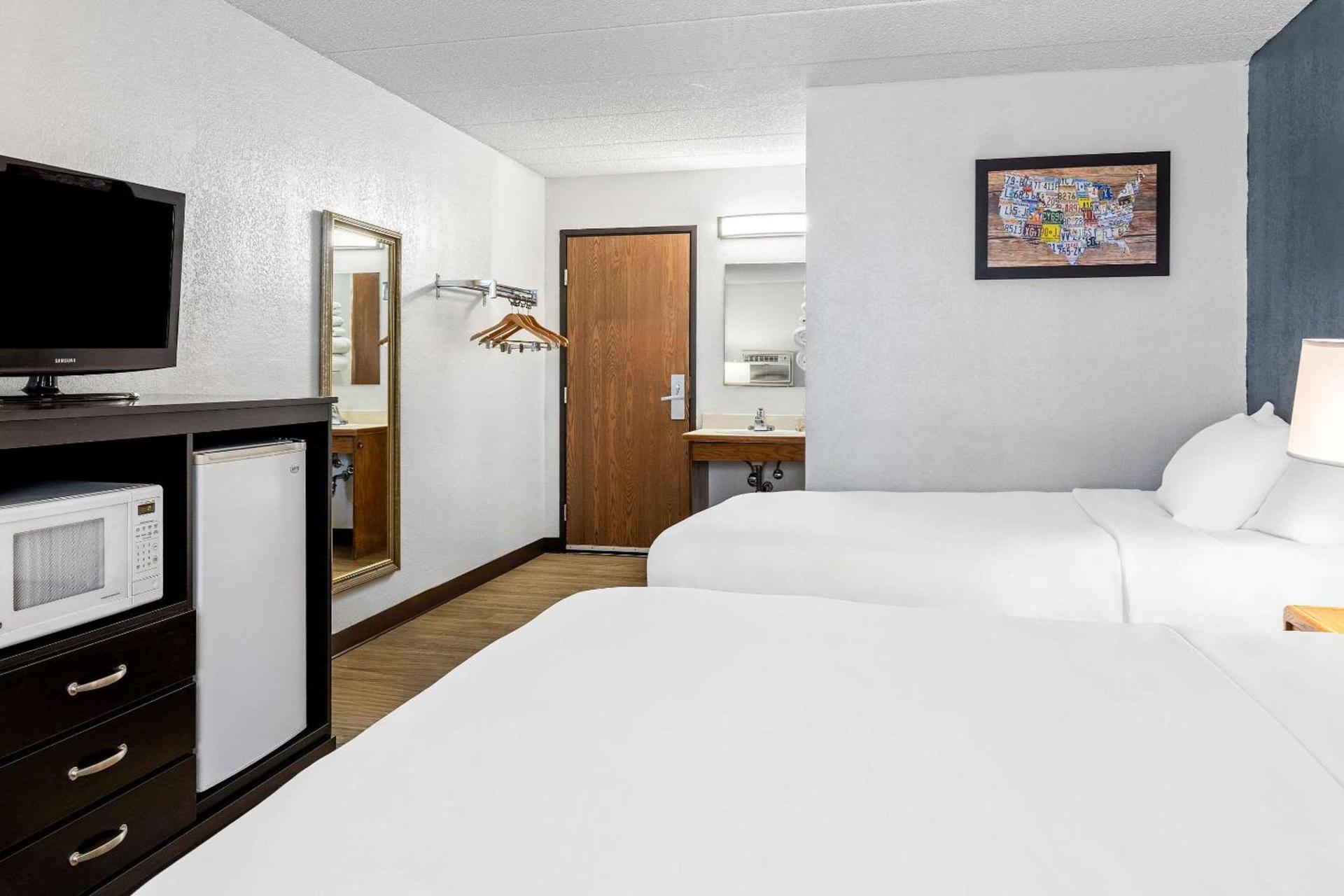 Econo Lodge Billings photo 25