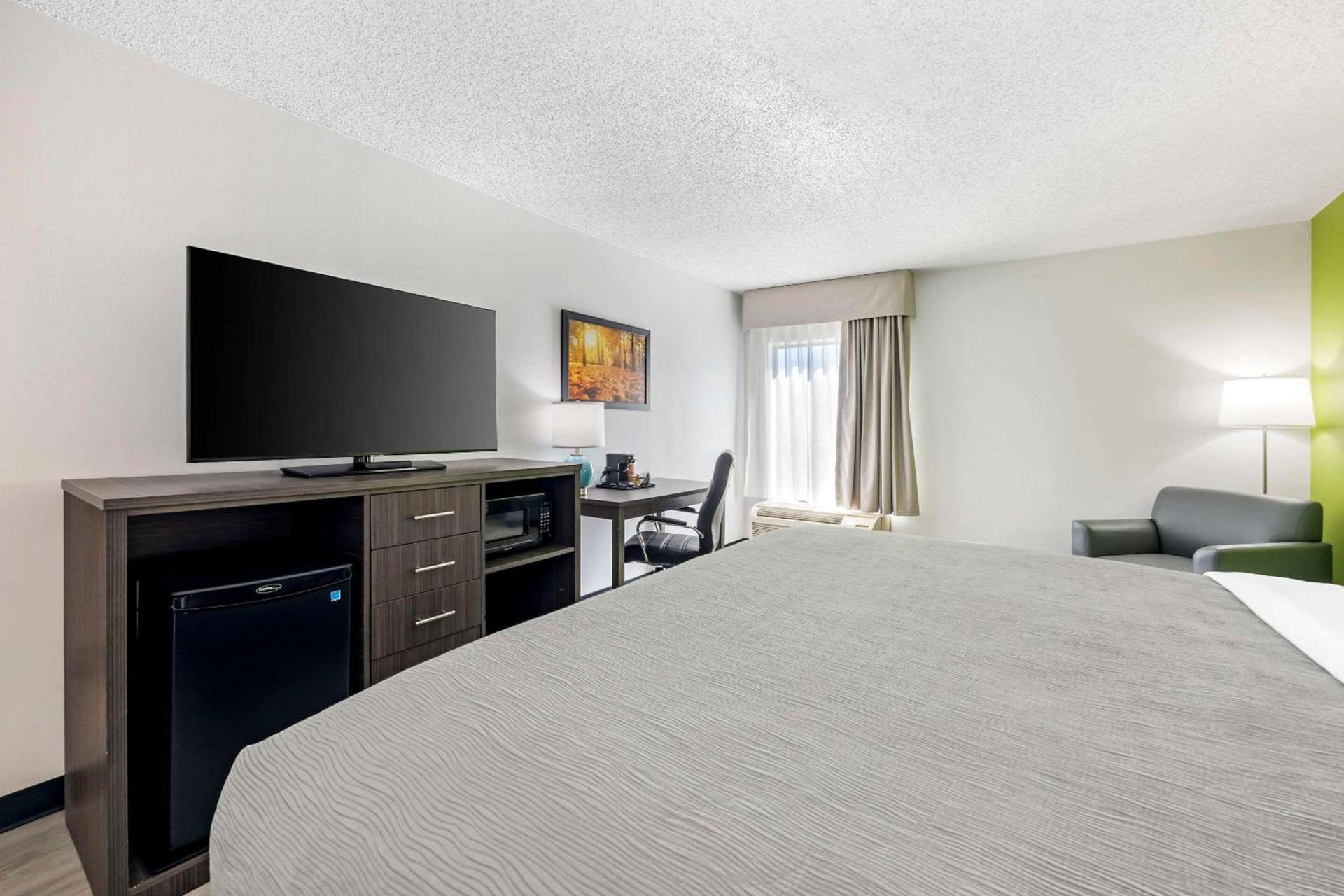 Quality Inn Clarksville - Exit 11 photo 12