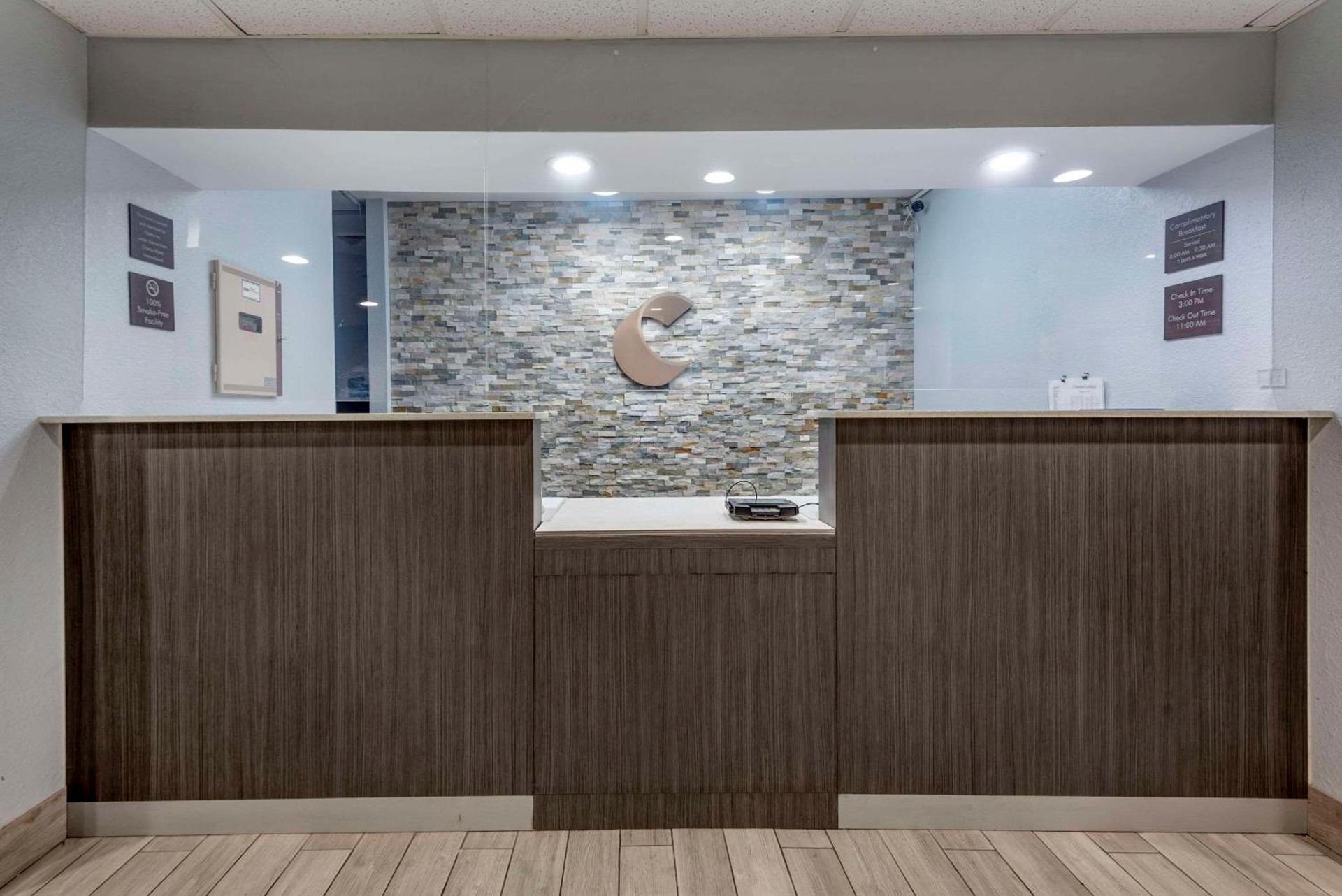 Comfort Inn & Suites Liverpool - Syracuse photo 2