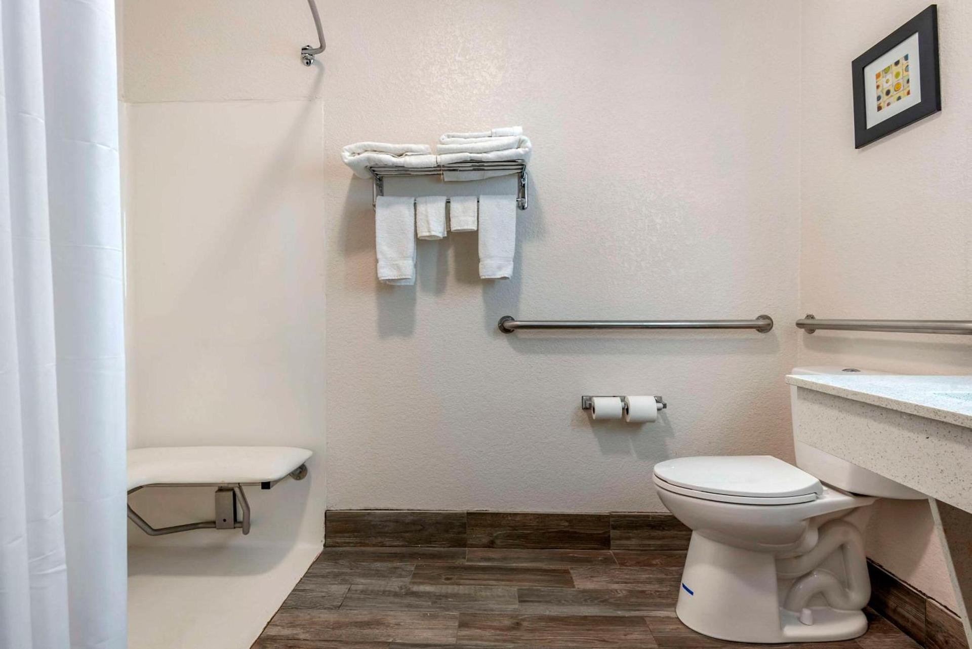 Comfort Inn & Suites Liverpool - Syracuse photo 7