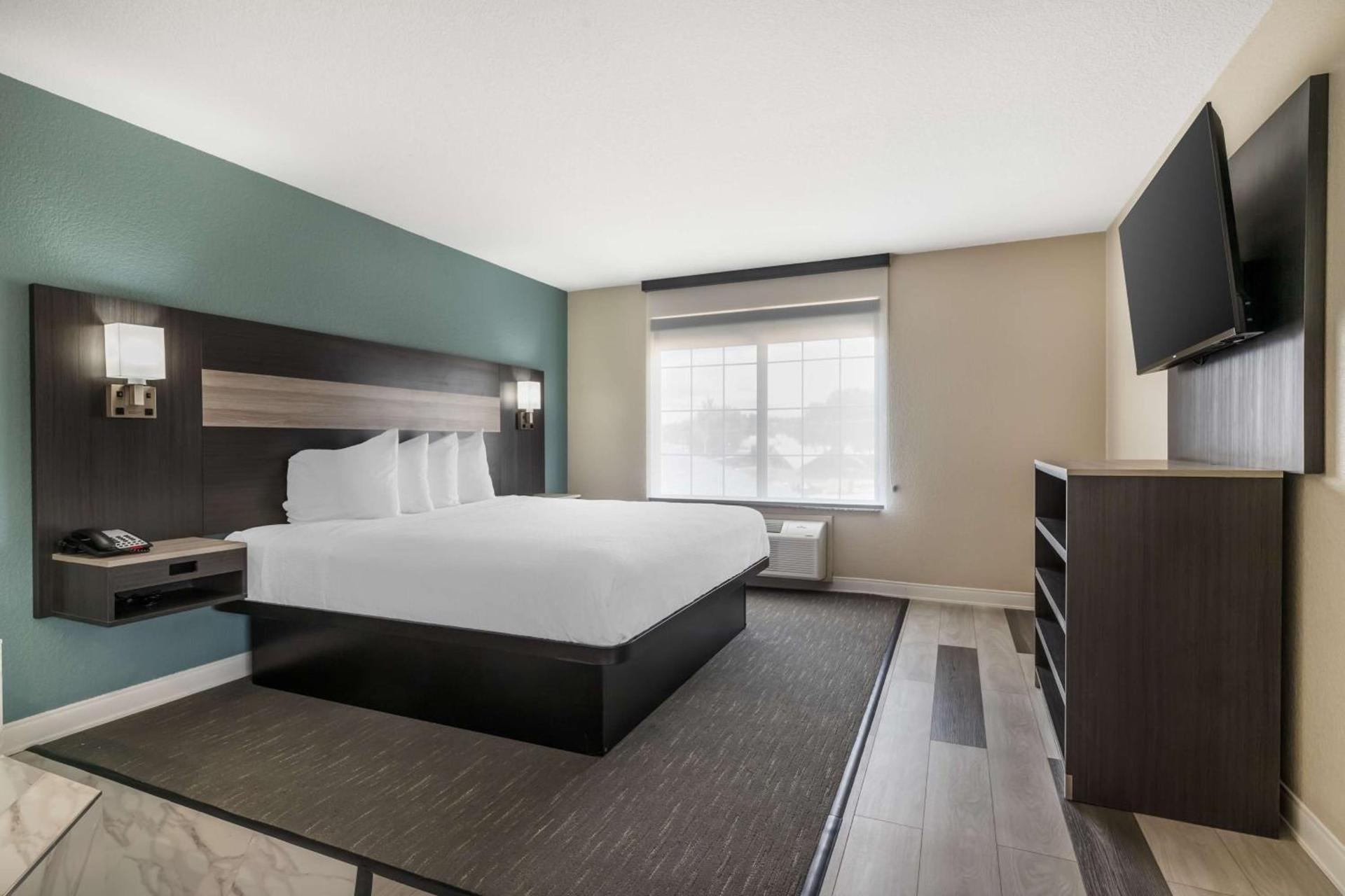 Best Western Prime Inn & Suites photo 6