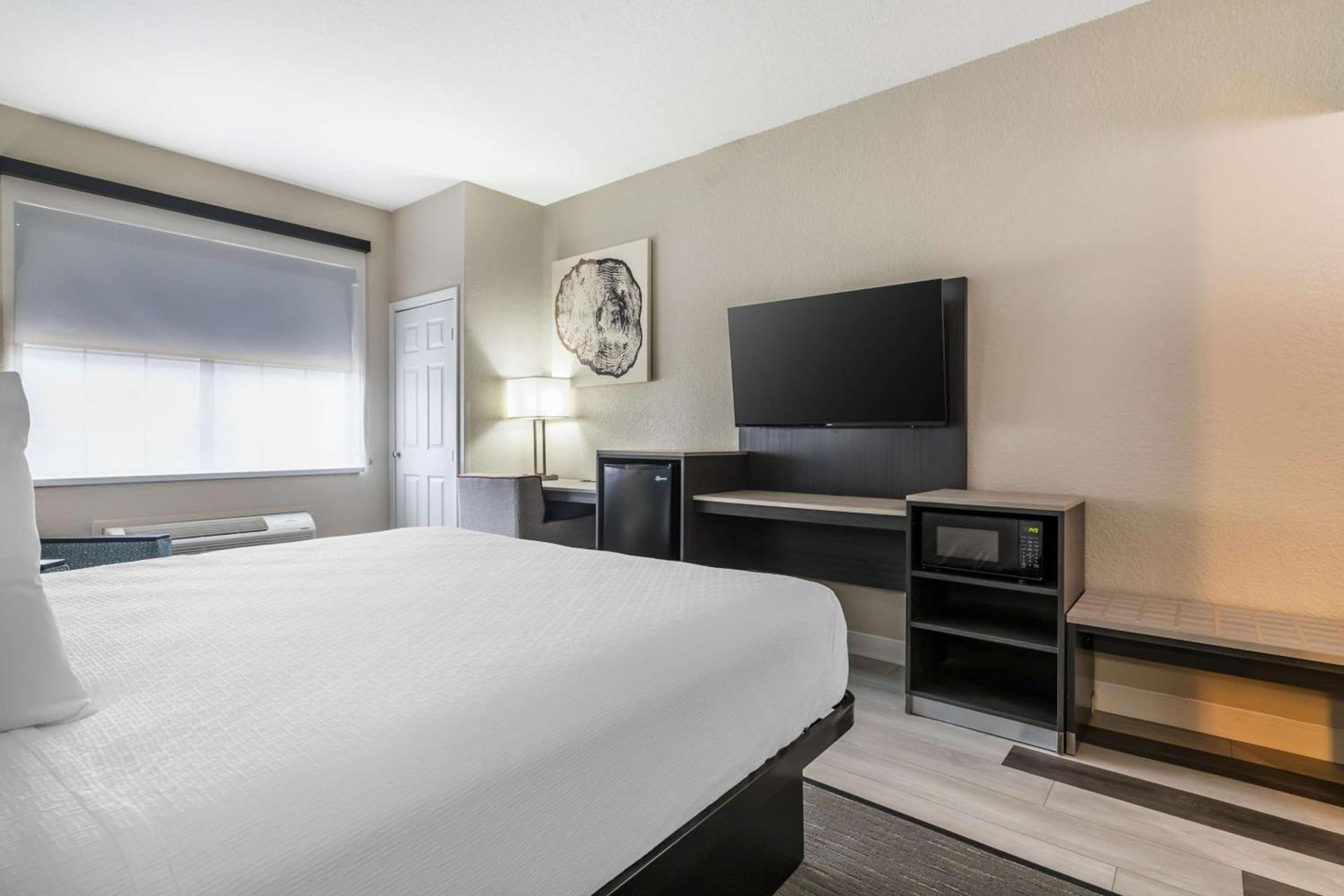 Best Western Prime Inn & Suites photo 12
