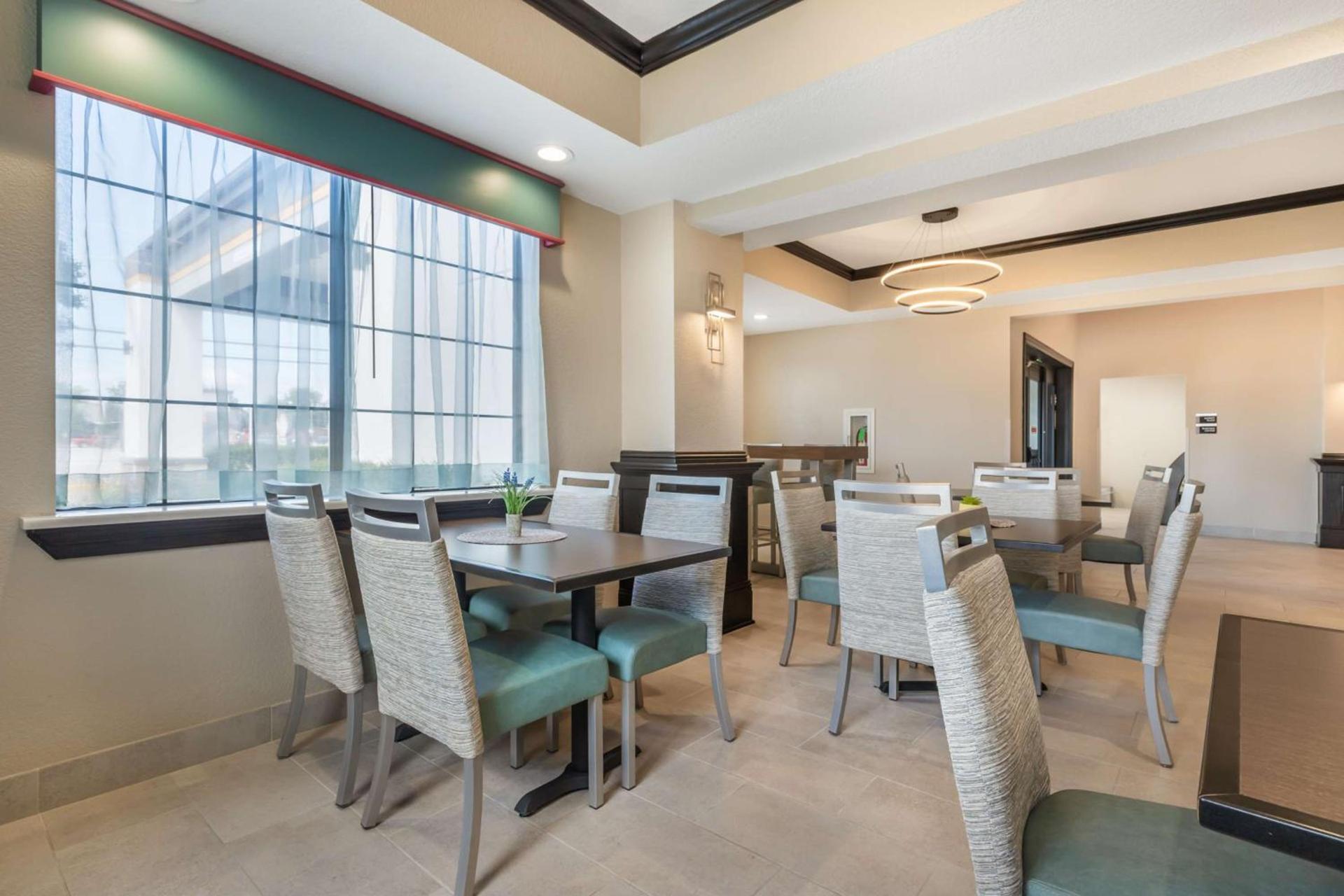 Best Western Prime Inn & Suites photo 38