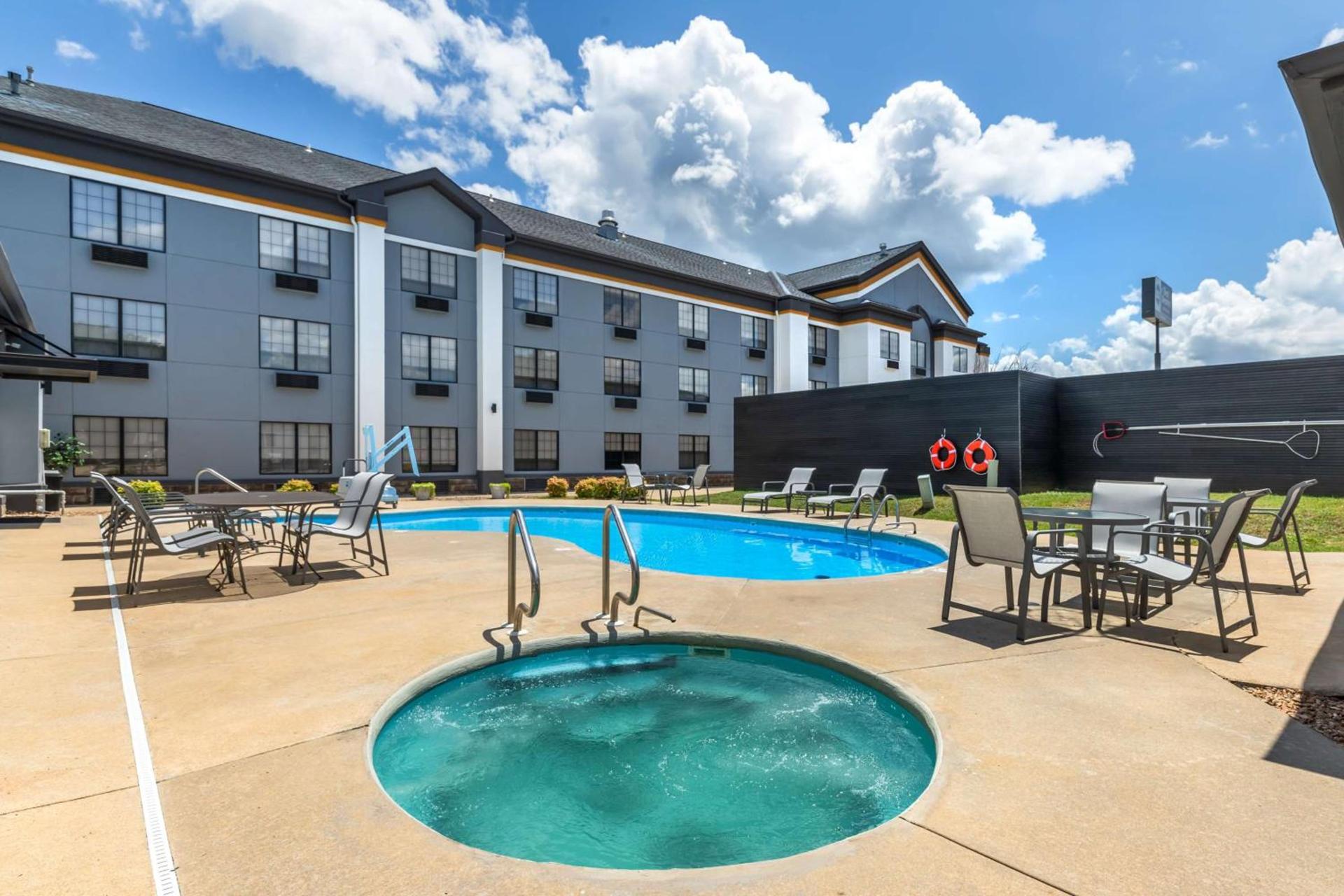 Best Western Prime Inn & Suites photo 39