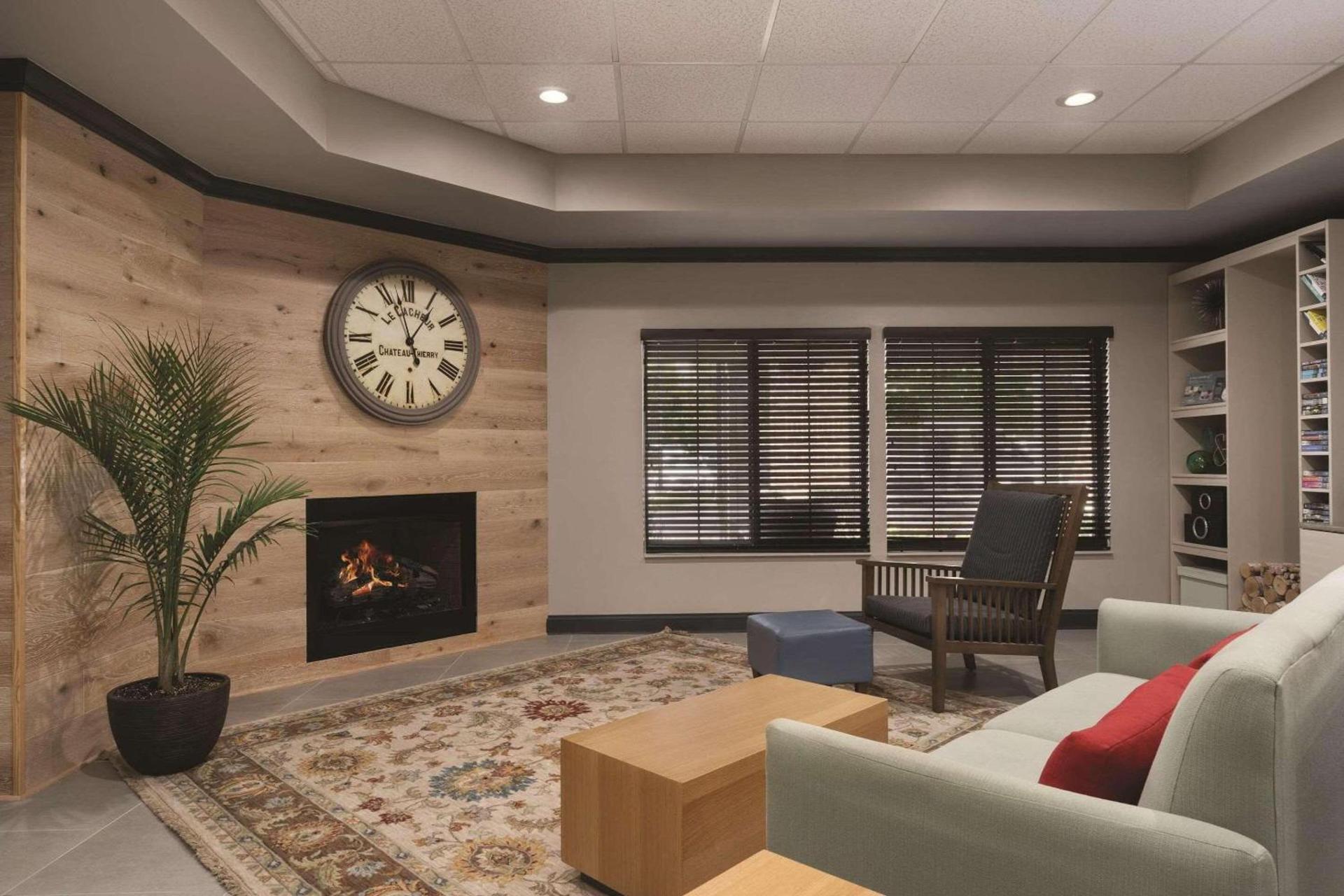 Country Inn & Suites by Radisson Raleigh-Durham Airport NC photo 3
