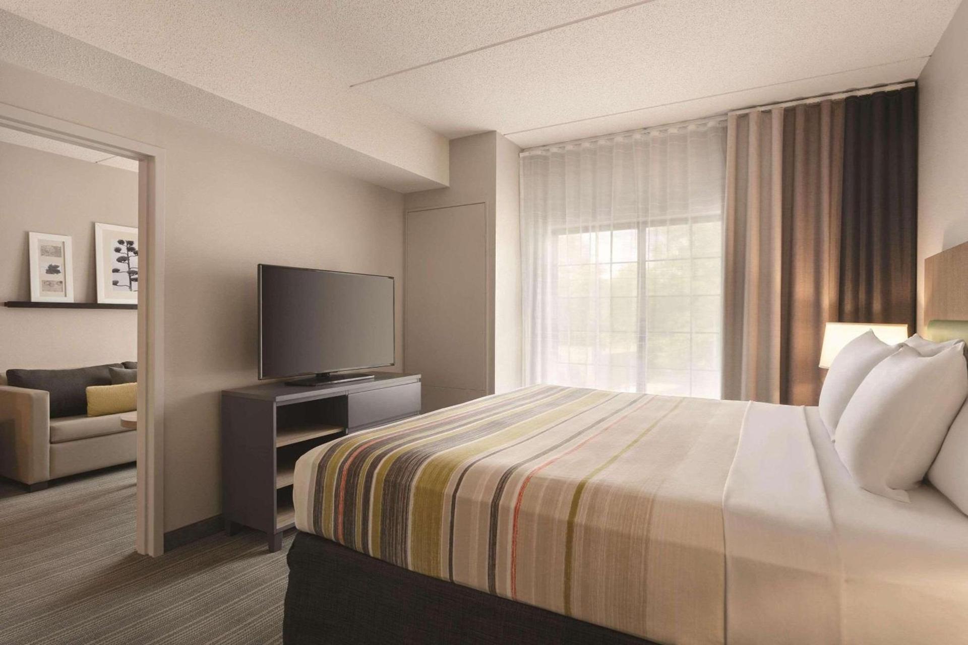 Country Inn & Suites by Radisson Raleigh-Durham Airport NC photo 17