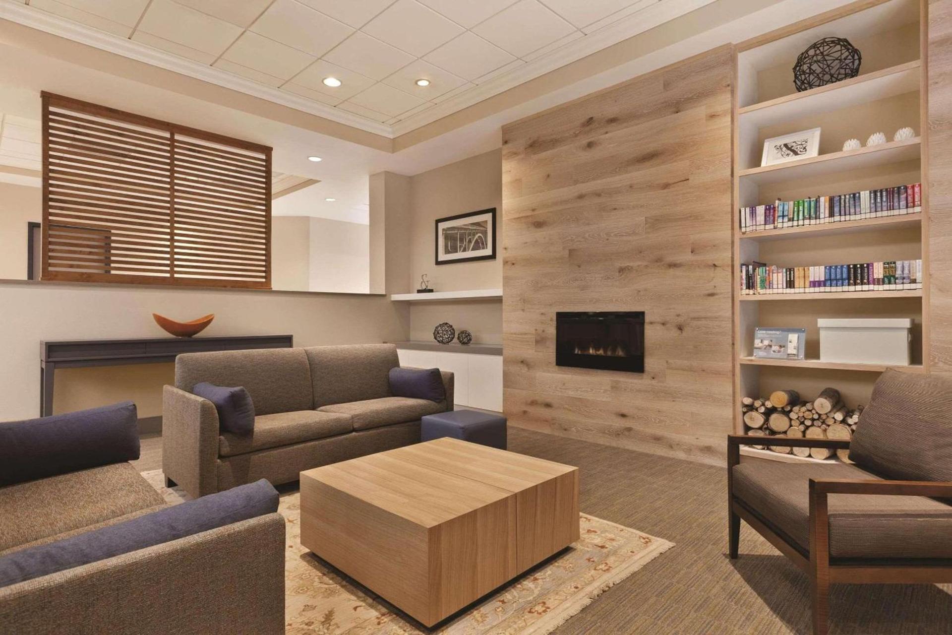 Country Inn & Suites by Radisson, Seattle-Bothell, WA photo 2