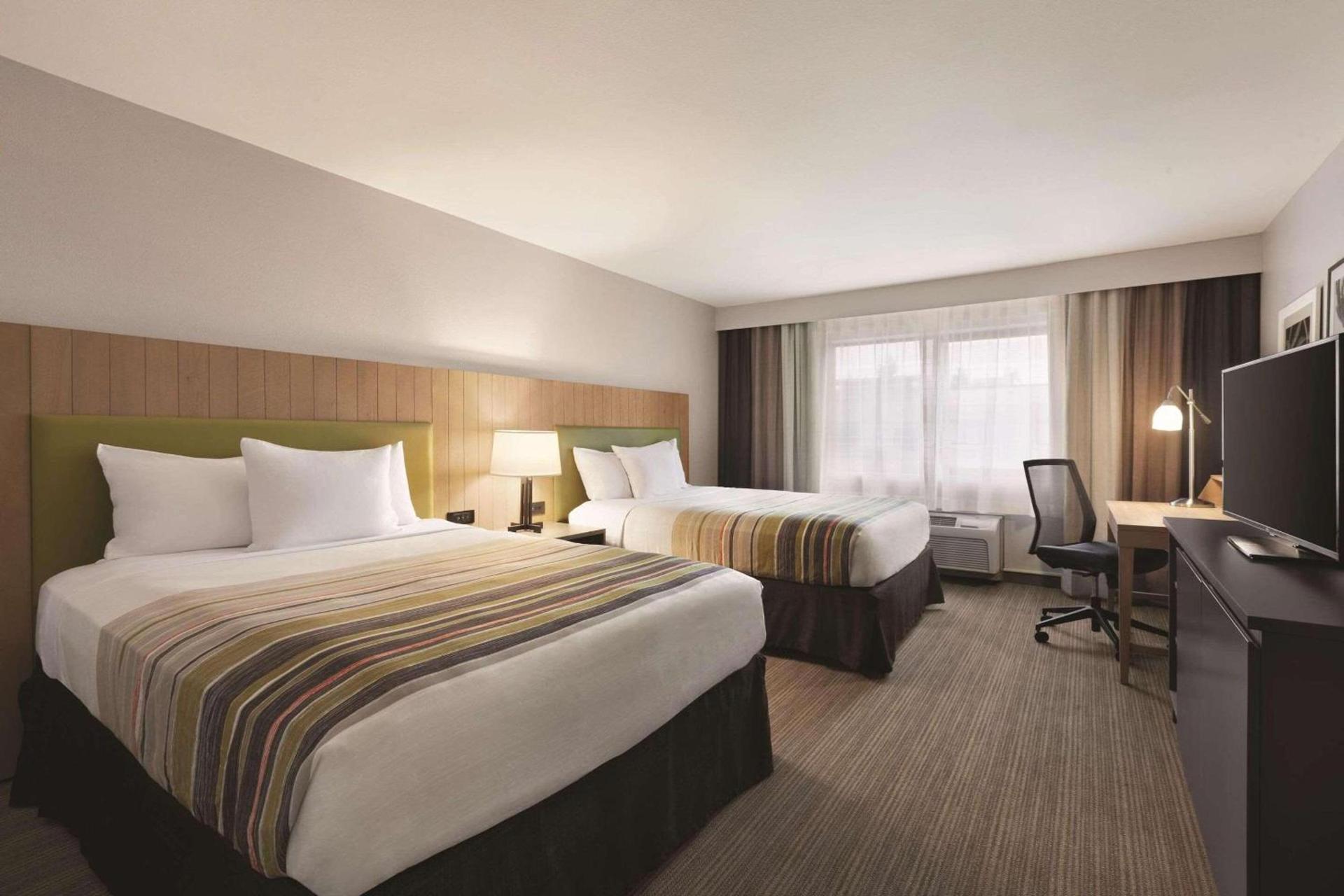 Country Inn & Suites by Radisson, Seattle-Bothell, WA photo 11