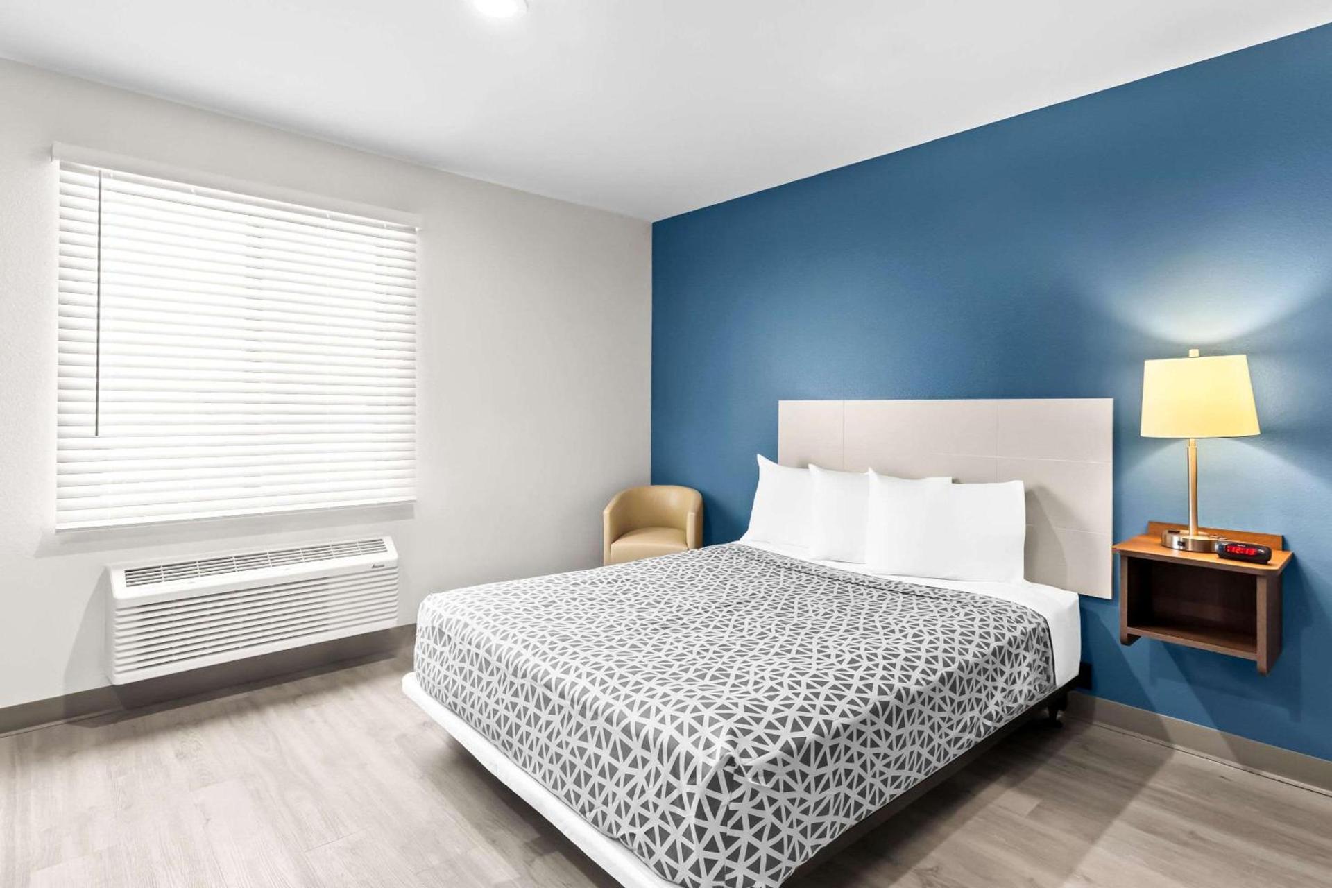 WoodSpring Suites South Houston Hobby photo 16