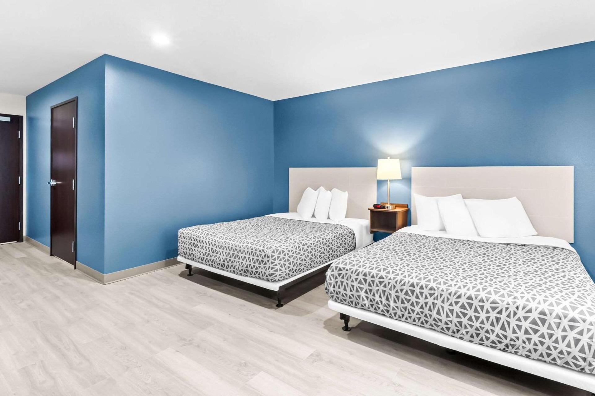 WoodSpring Suites South Houston Hobby photo 25