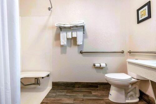 Comfort Inn & Suites Liverpool - Syracuse photo 37