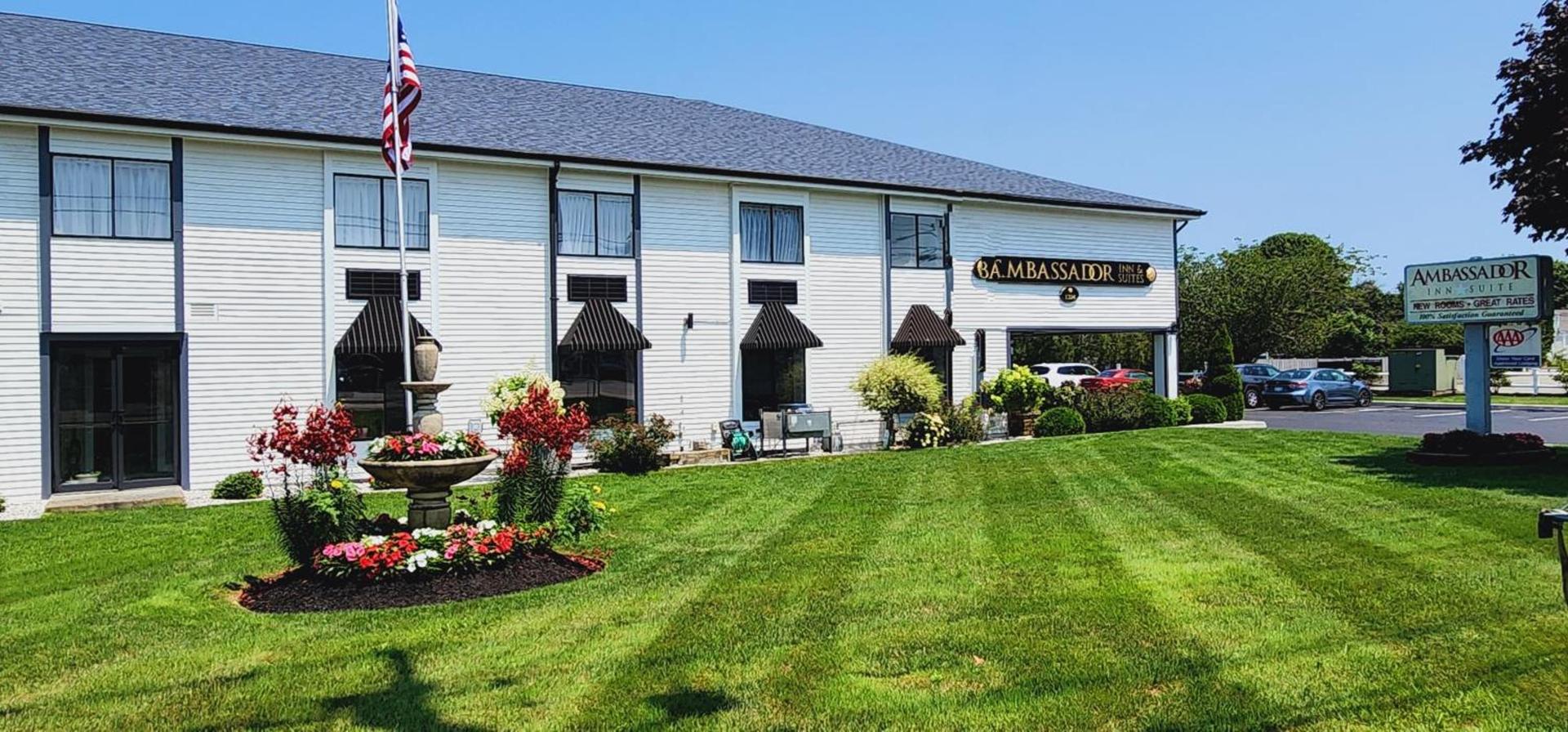 Ambassador Inn and Suites photo 65