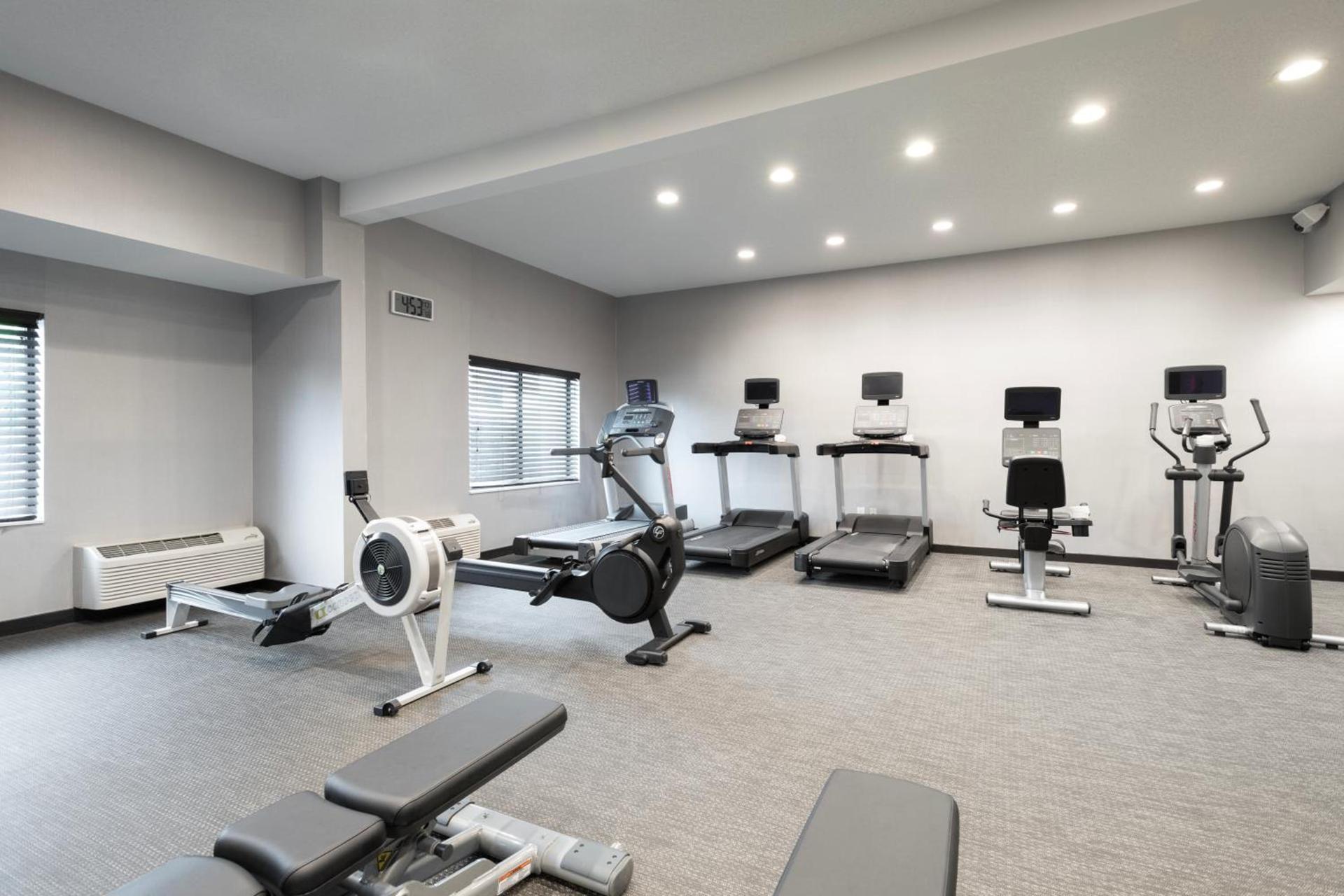 Courtyard by Marriott Danbury photo 7