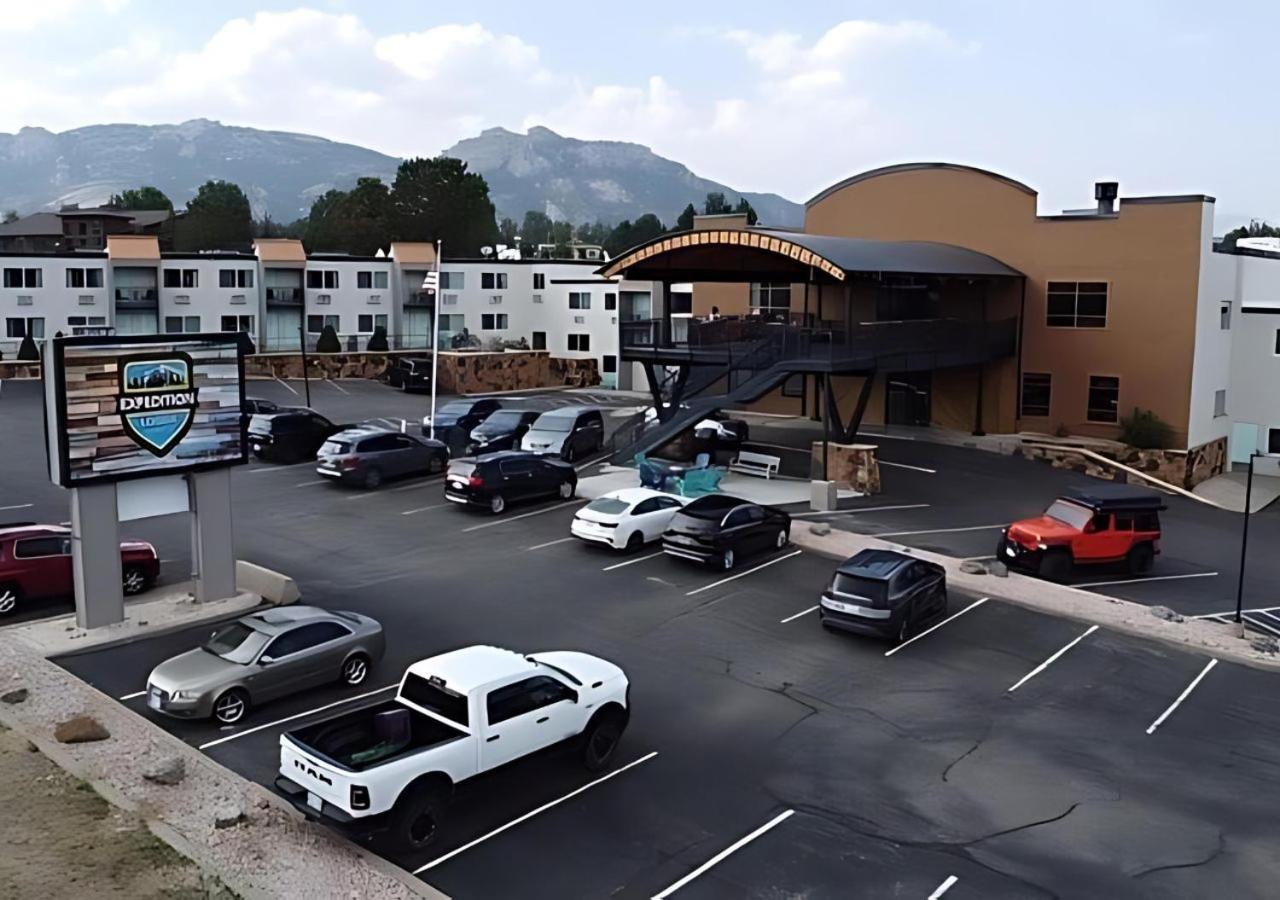Expedition Lodge Estes Park at Rocky Mtn National Park photo 49