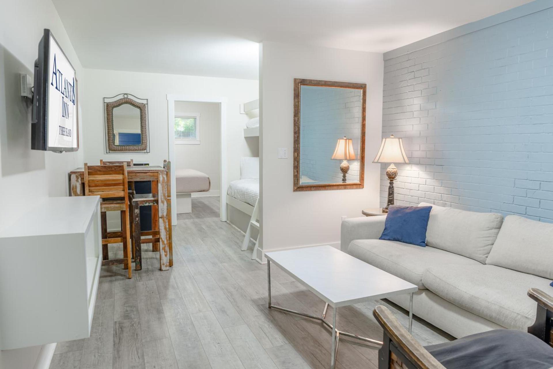 Atlantis Inn - Tybee Island photo 18
