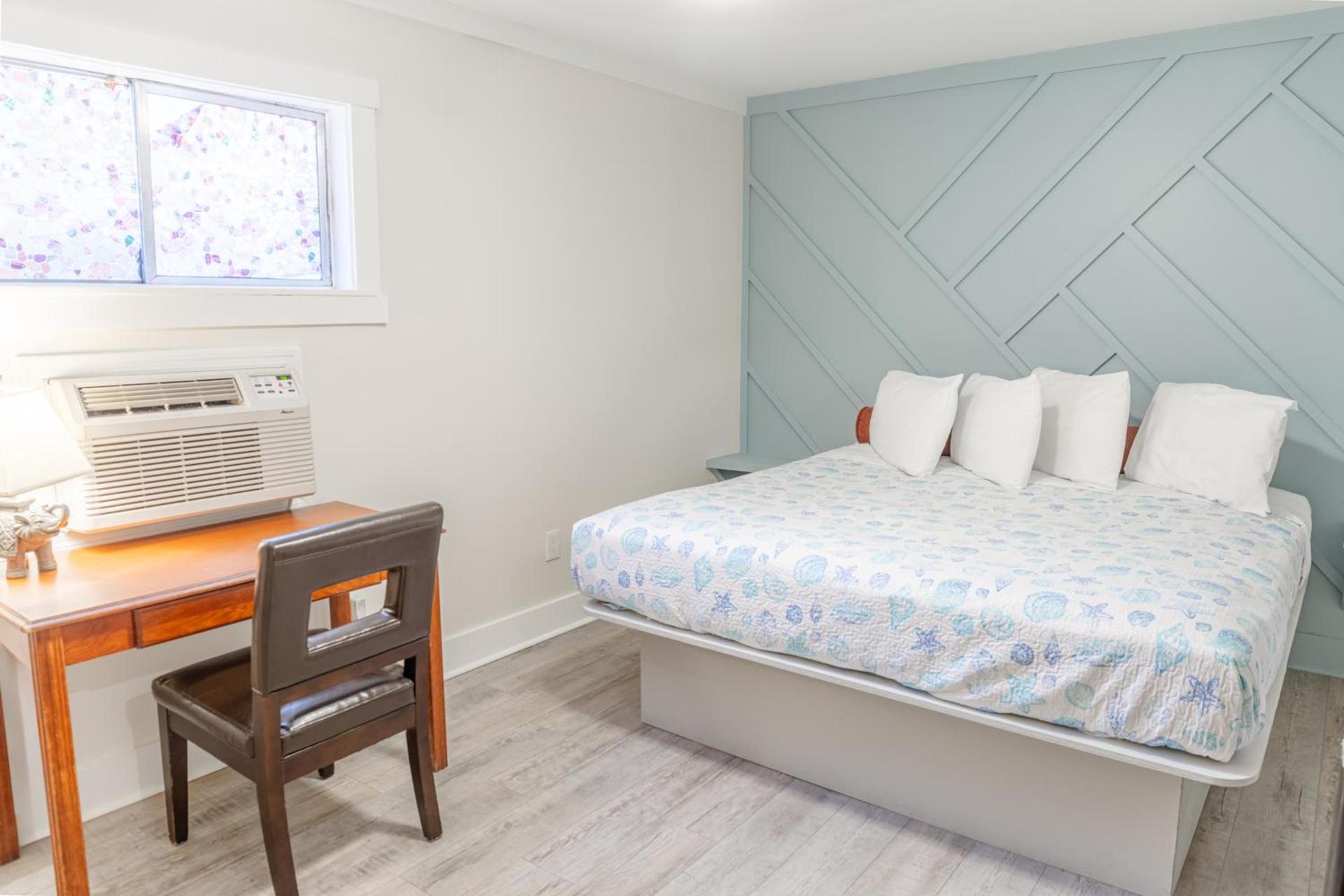 Atlantis Inn - Tybee Island photo 15
