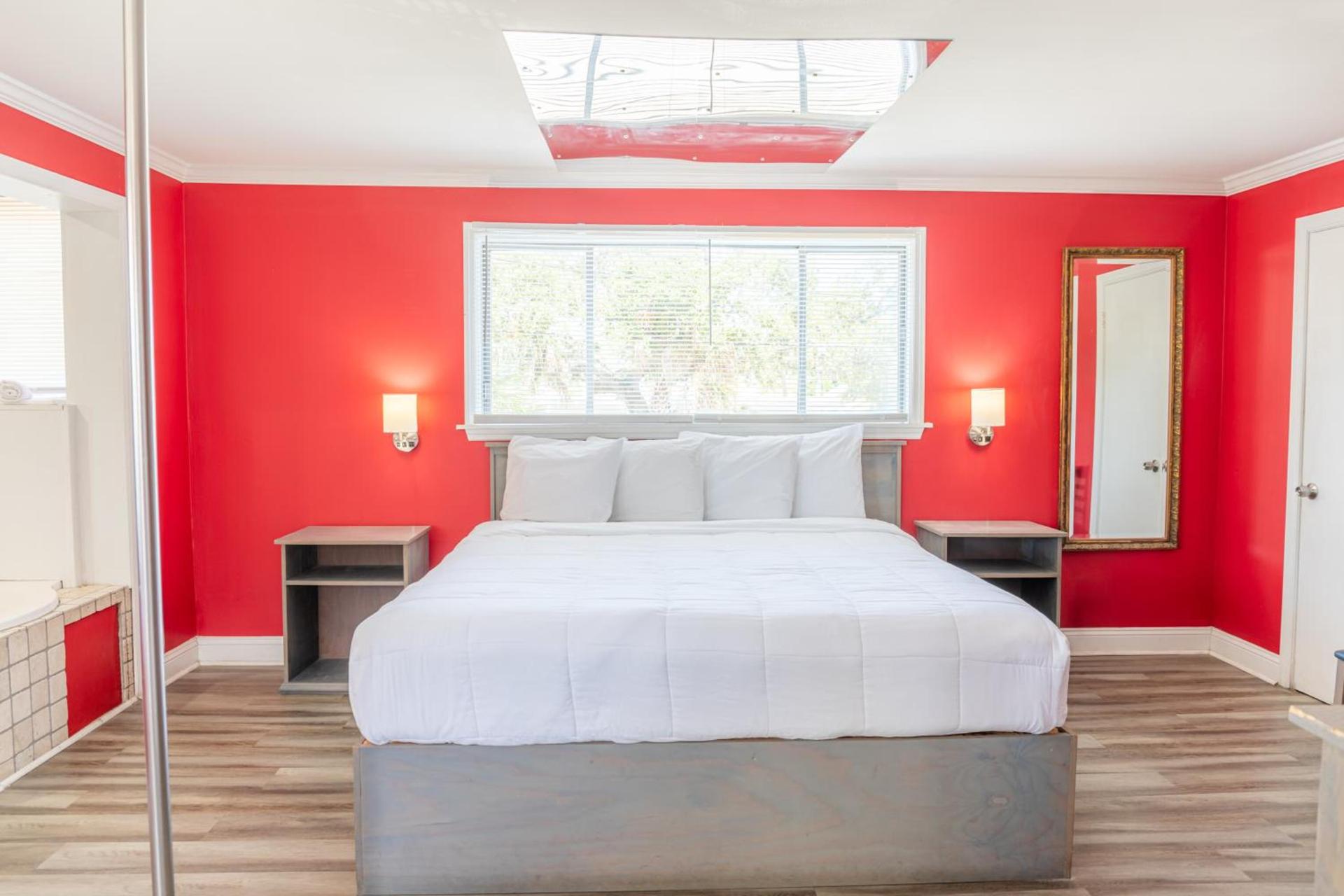 Atlantis Inn - Tybee Island photo 50