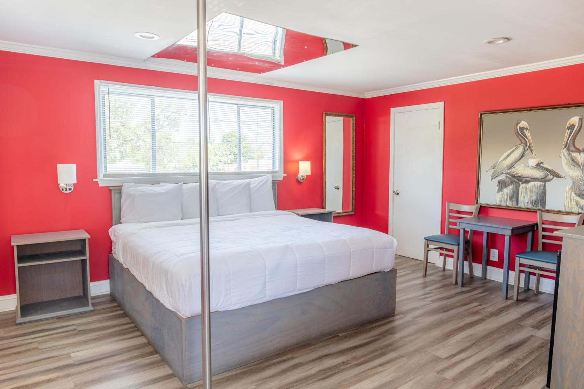 Atlantis Inn - Tybee Island photo 53