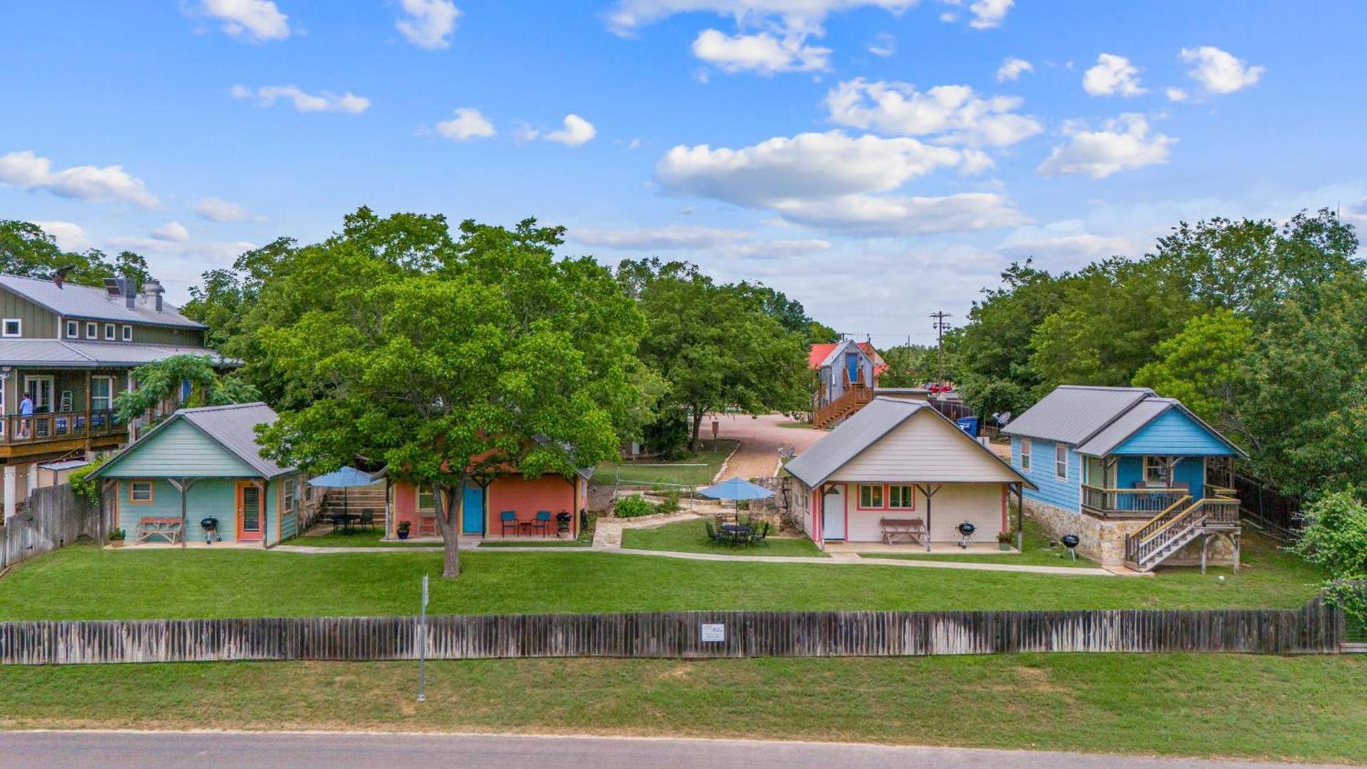 Blanco Riverside Cottages photo 14