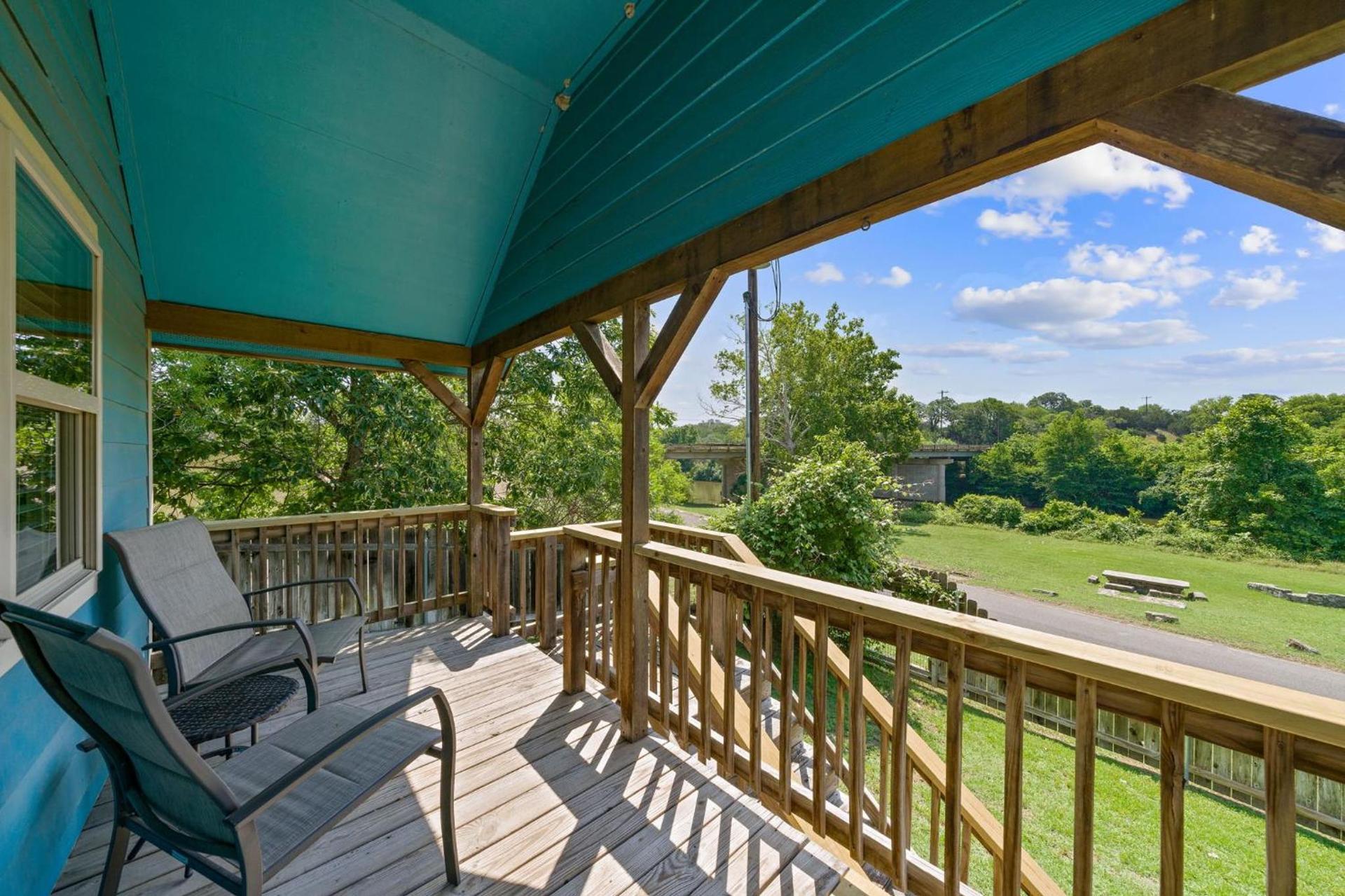 Blanco Riverside Cottages photo 16