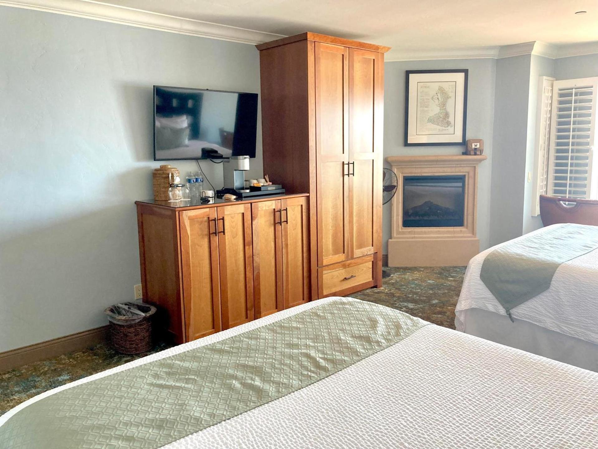 Blue Dolphin Inn photo 50