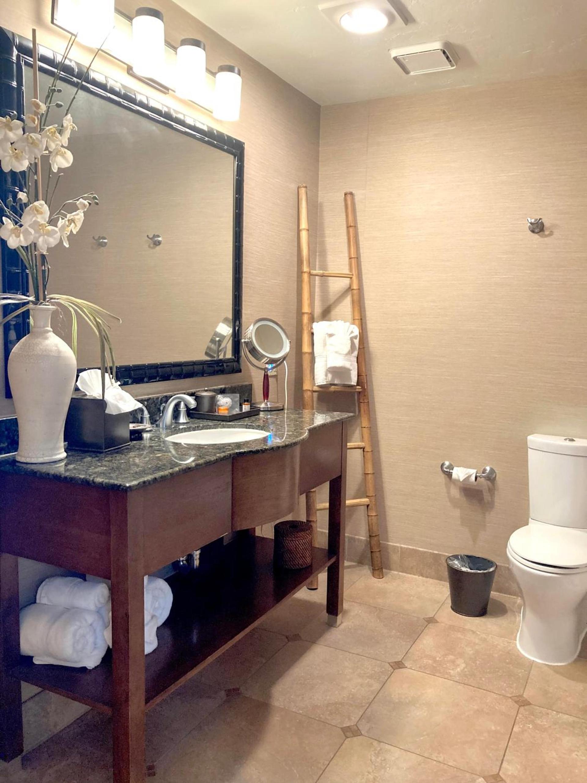 Blue Dolphin Inn photo 51