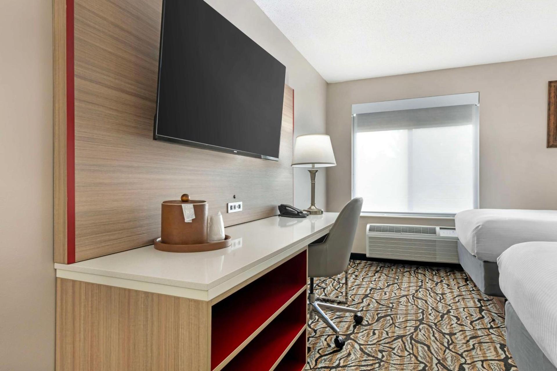 Best Western Plus Albert Lea I-90/I-35 Hotel photo 16