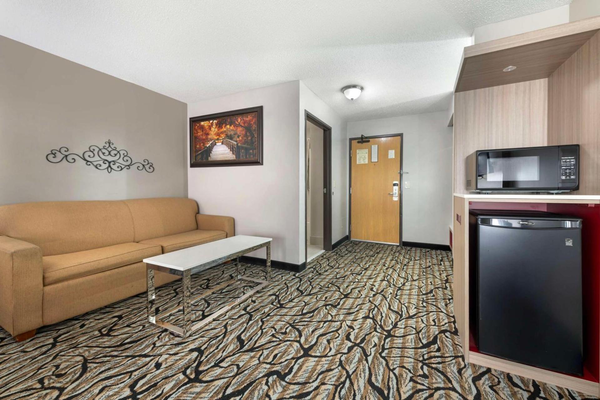 Best Western Plus Albert Lea I-90/I-35 Hotel photo 19