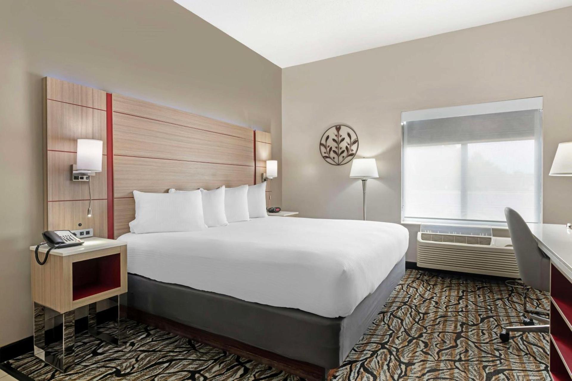 Best Western Plus Albert Lea I-90/I-35 Hotel photo 20