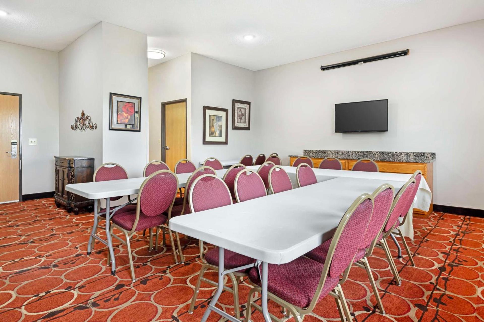 Best Western Plus Albert Lea I-90/I-35 Hotel photo 29