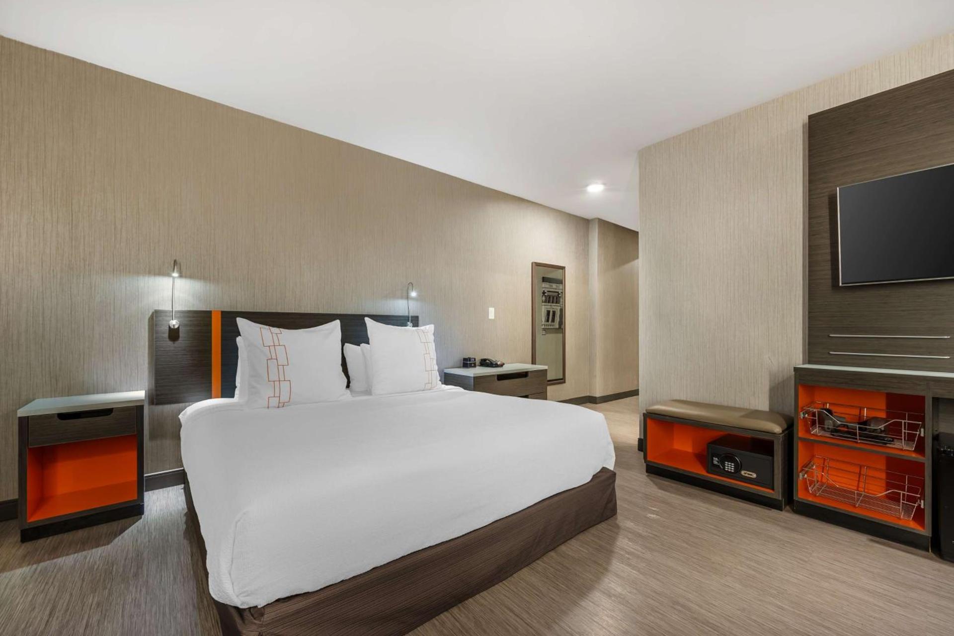 Vīb Best Western Springfield photo 25