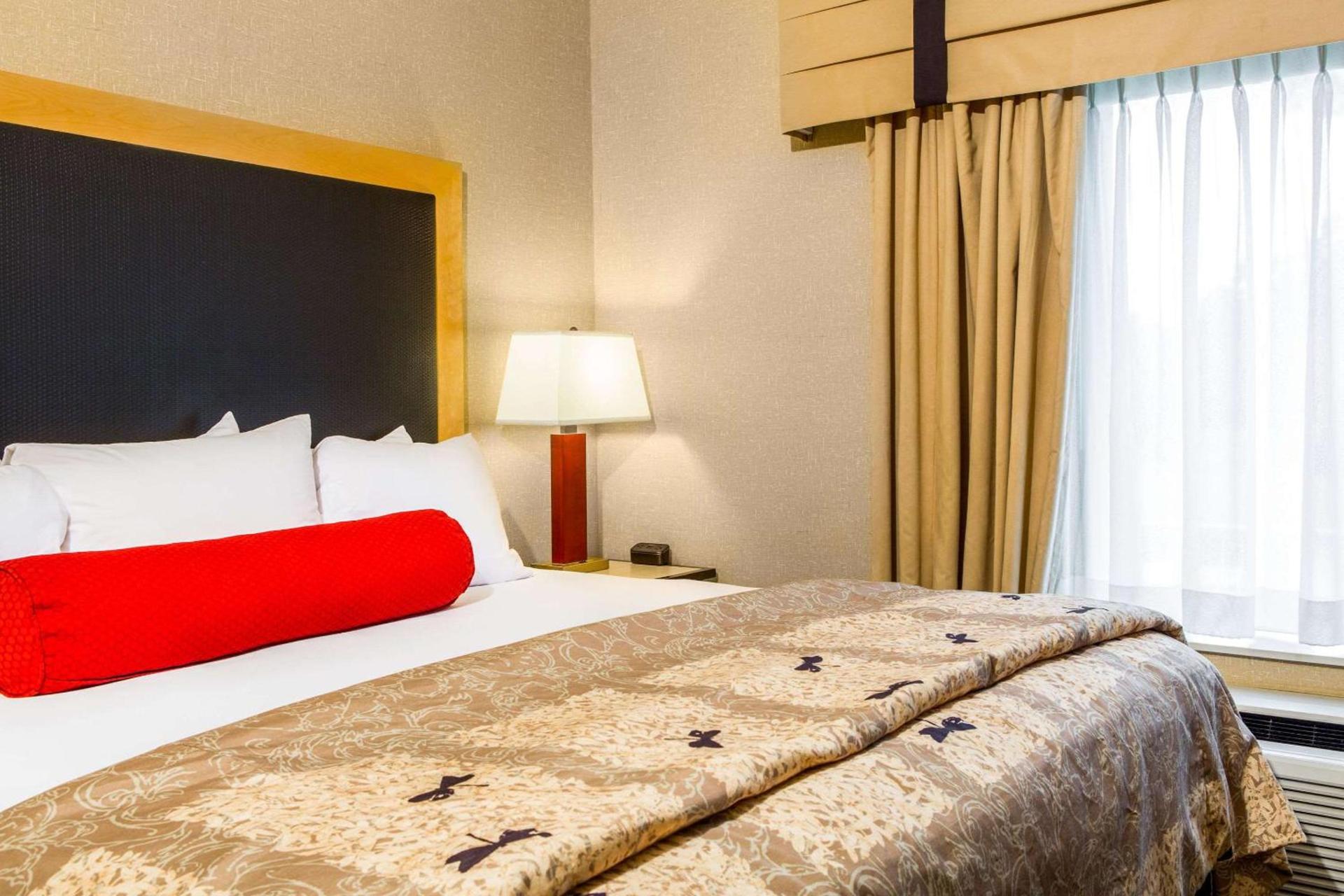 Cambria Hotel Raleigh-Durham Airport photo 2
