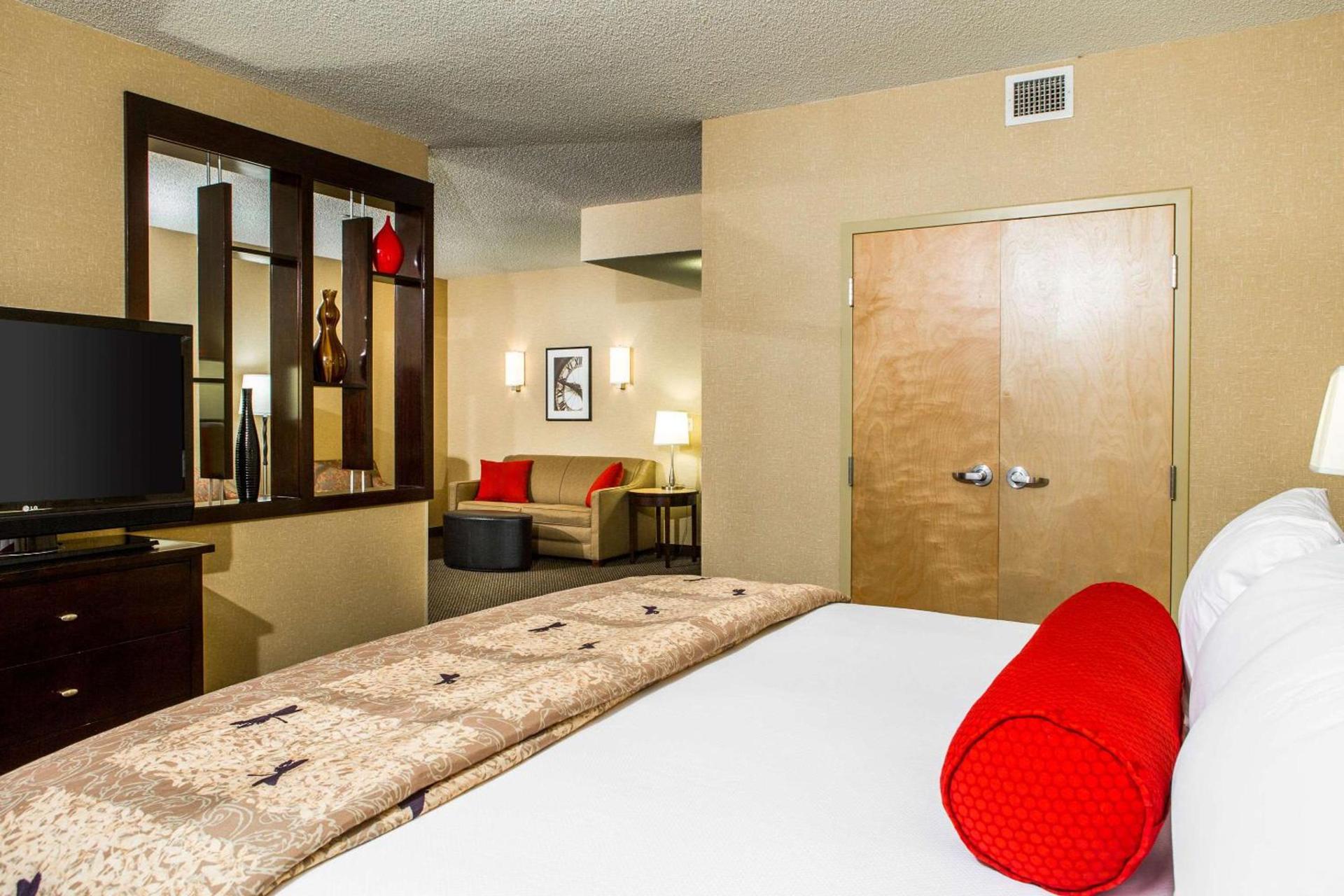 Cambria Hotel Raleigh-Durham Airport photo 25
