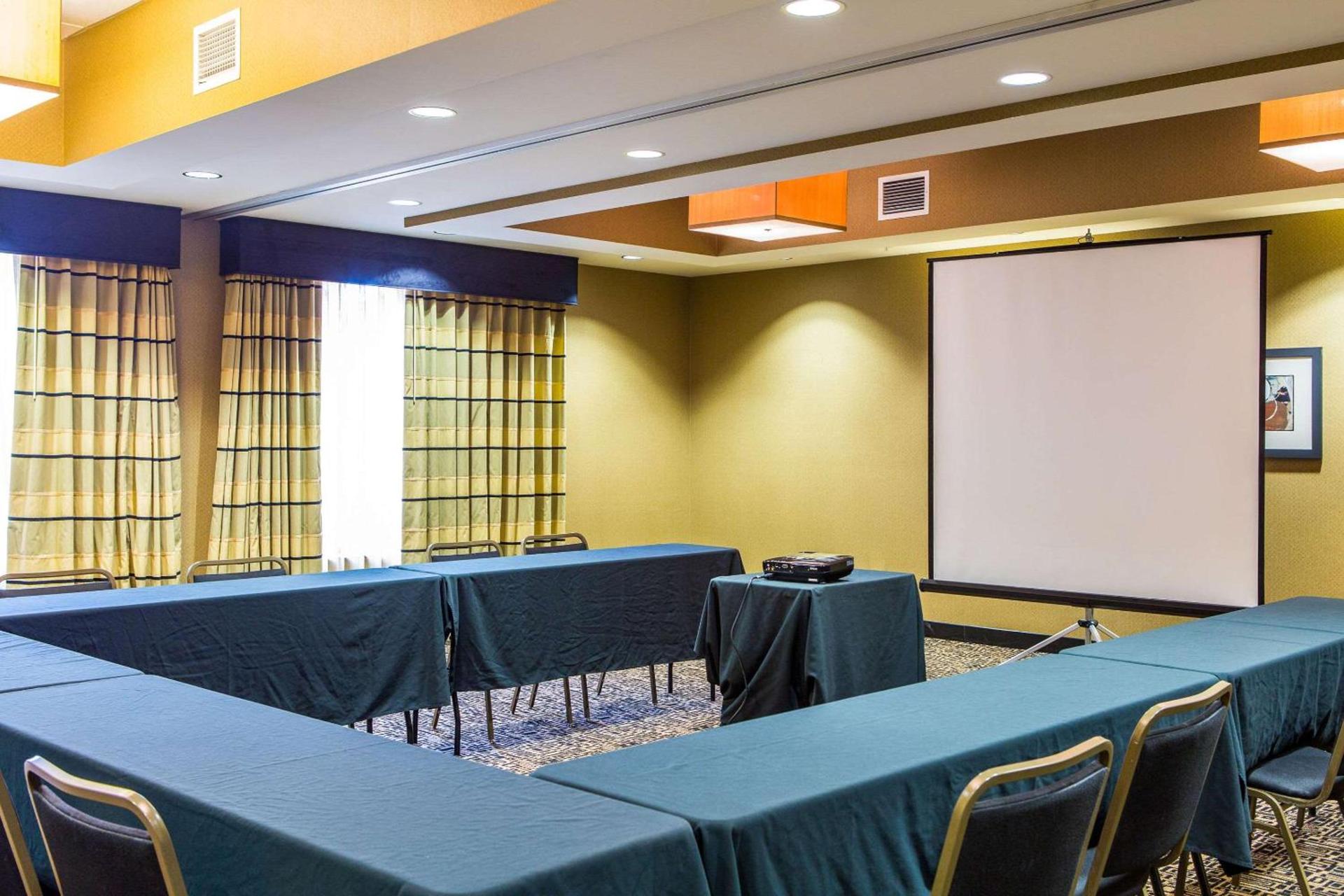 Cambria Hotel Raleigh-Durham Airport photo 32