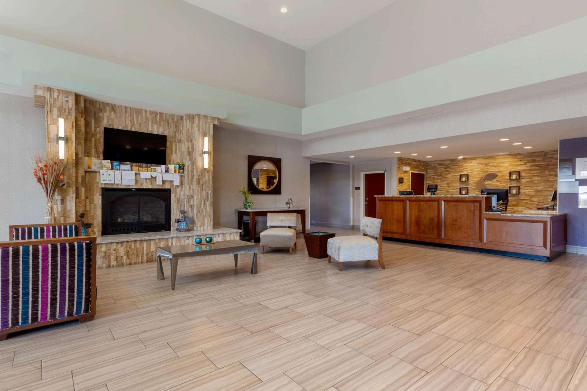Comfort Suites of Las Cruces I-25 North photo 8