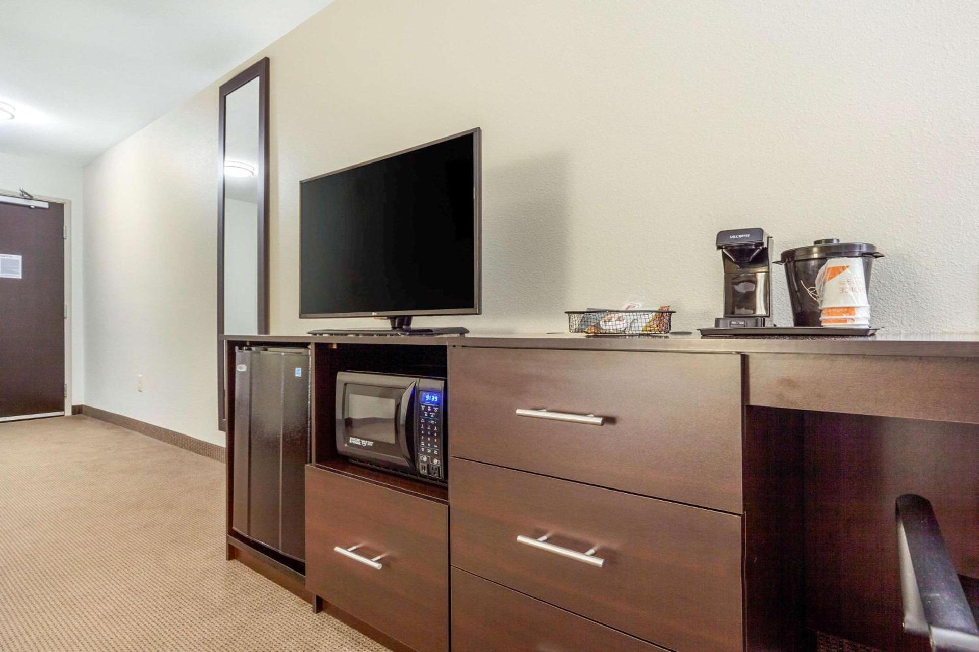 Sleep Inn & Suites Lincoln University Area photo 10