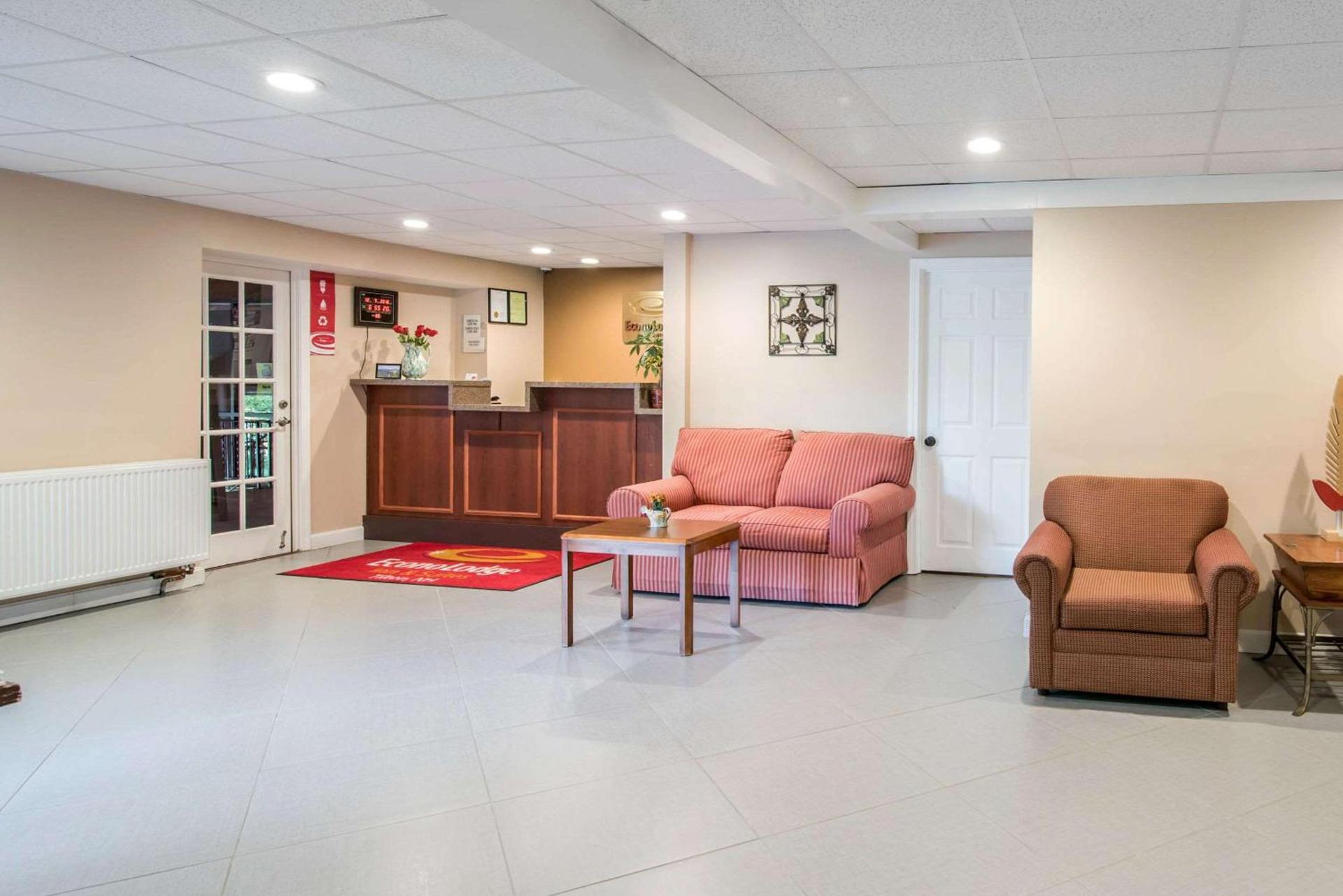 TiltonLodge Inn & Suites photo 6