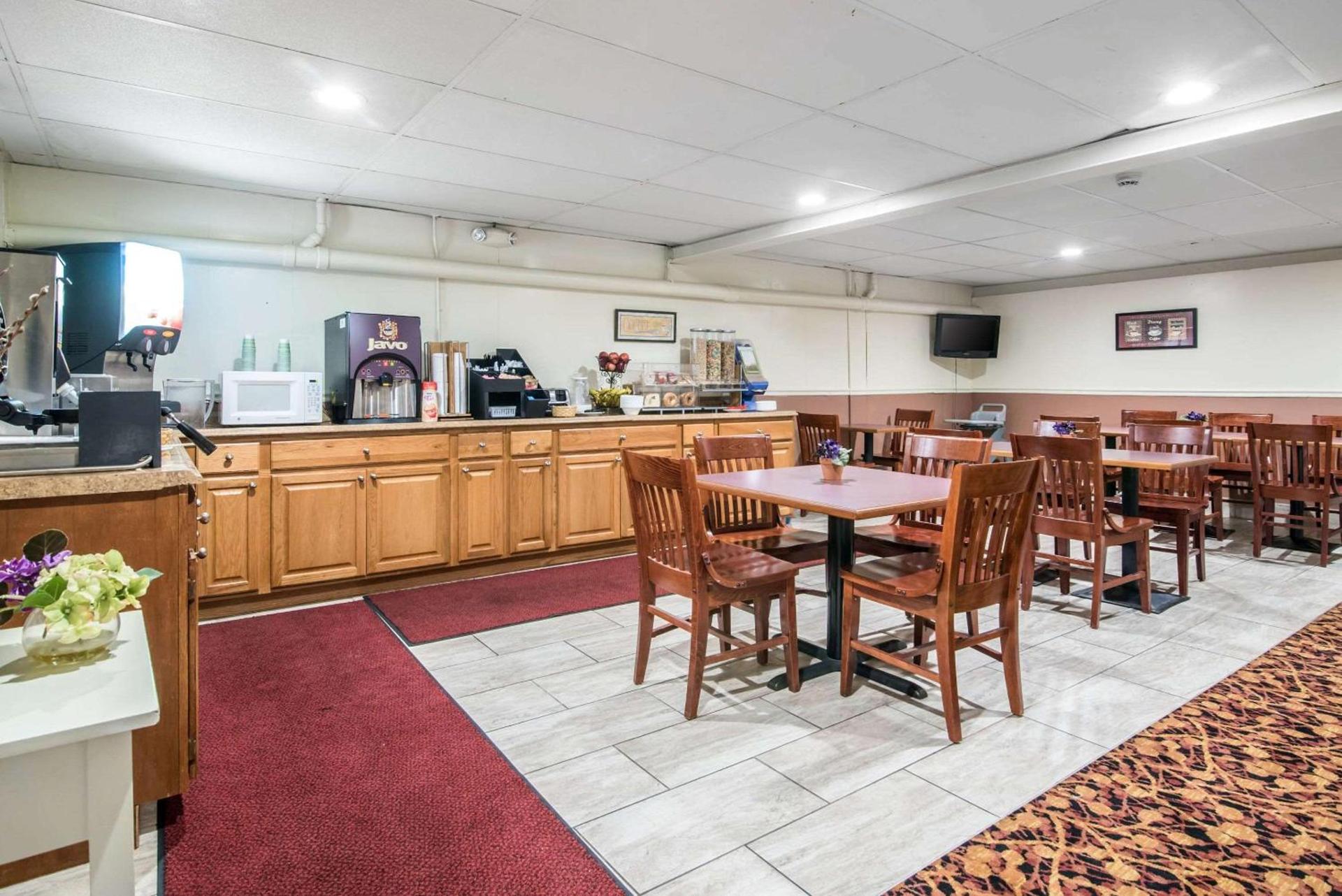 TiltonLodge Inn & Suites photo 34