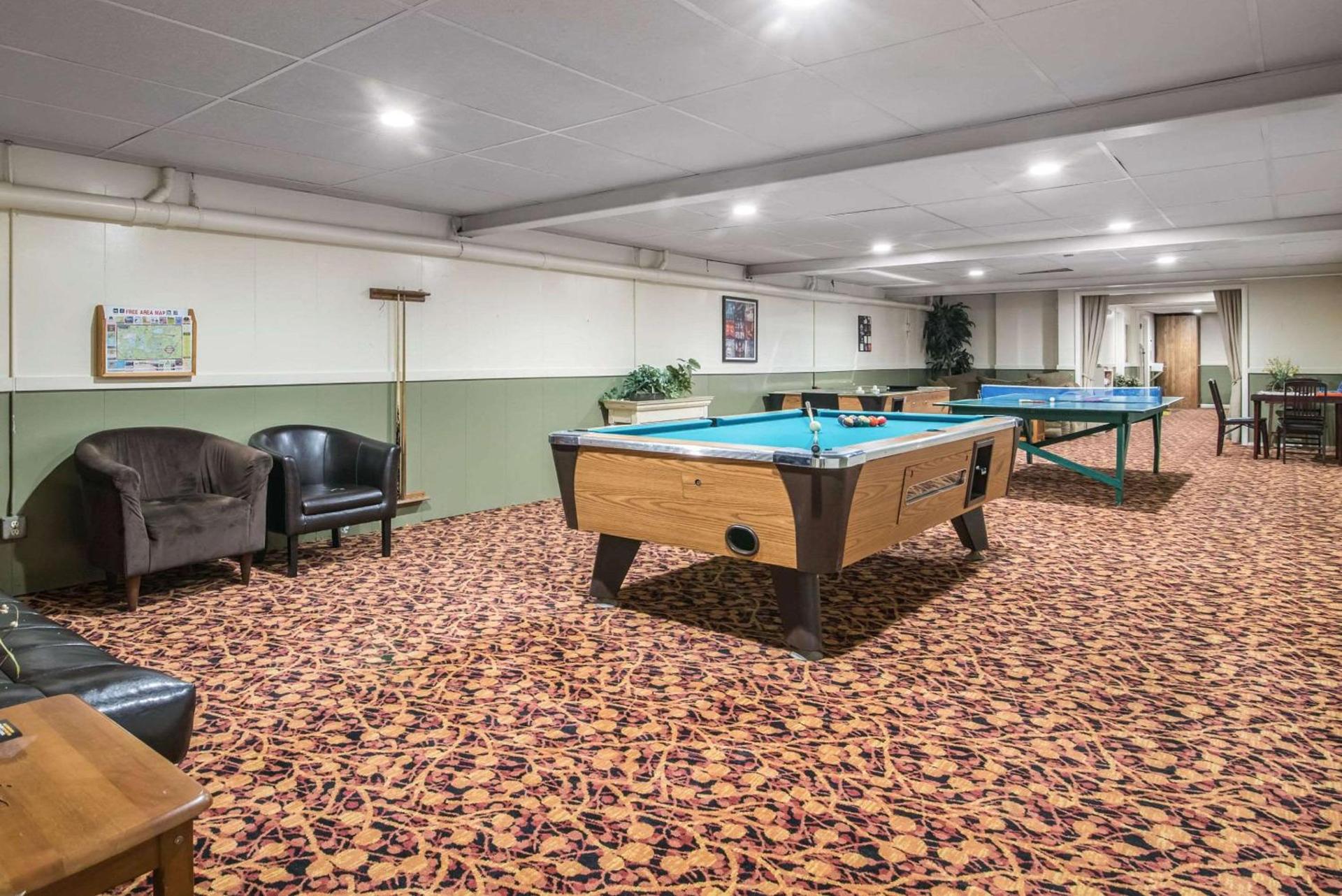 TiltonLodge Inn & Suites photo 36