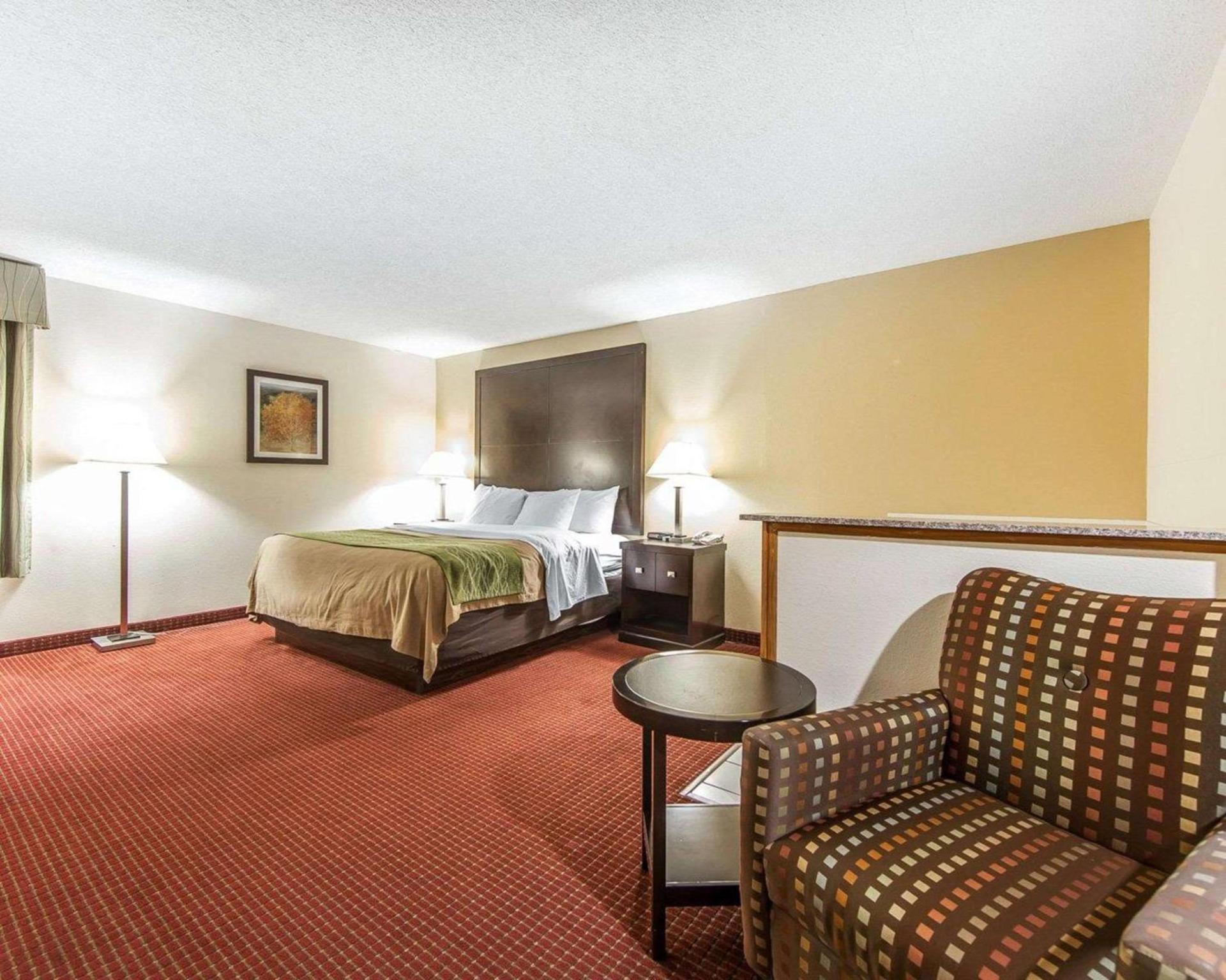 Quality Inn & Suites Portsmouth photo 5
